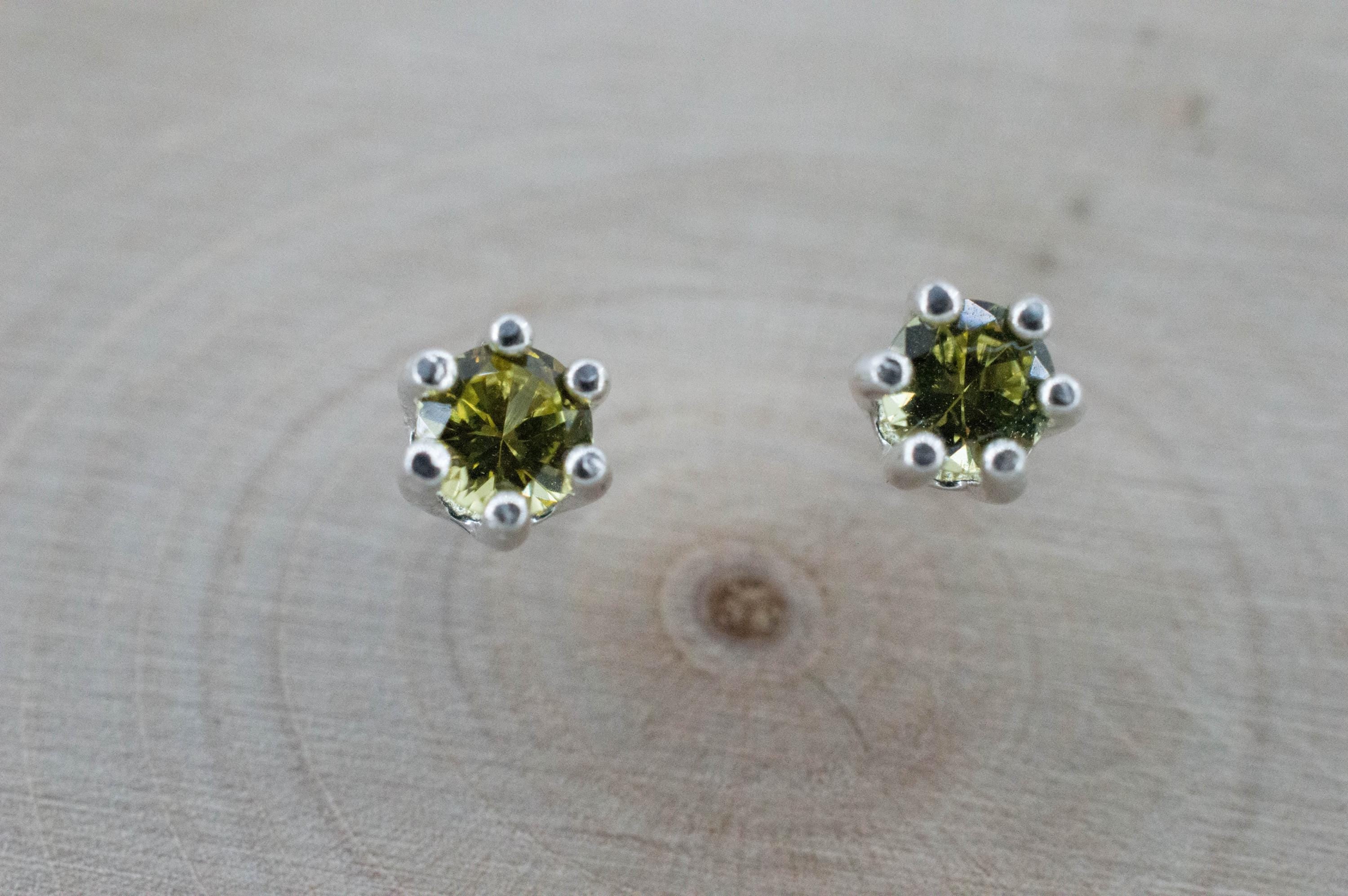 Mali Garnet Earrings; Genuine Untreated Mali Garnet; 0.425cts - Mark Oliver Gems