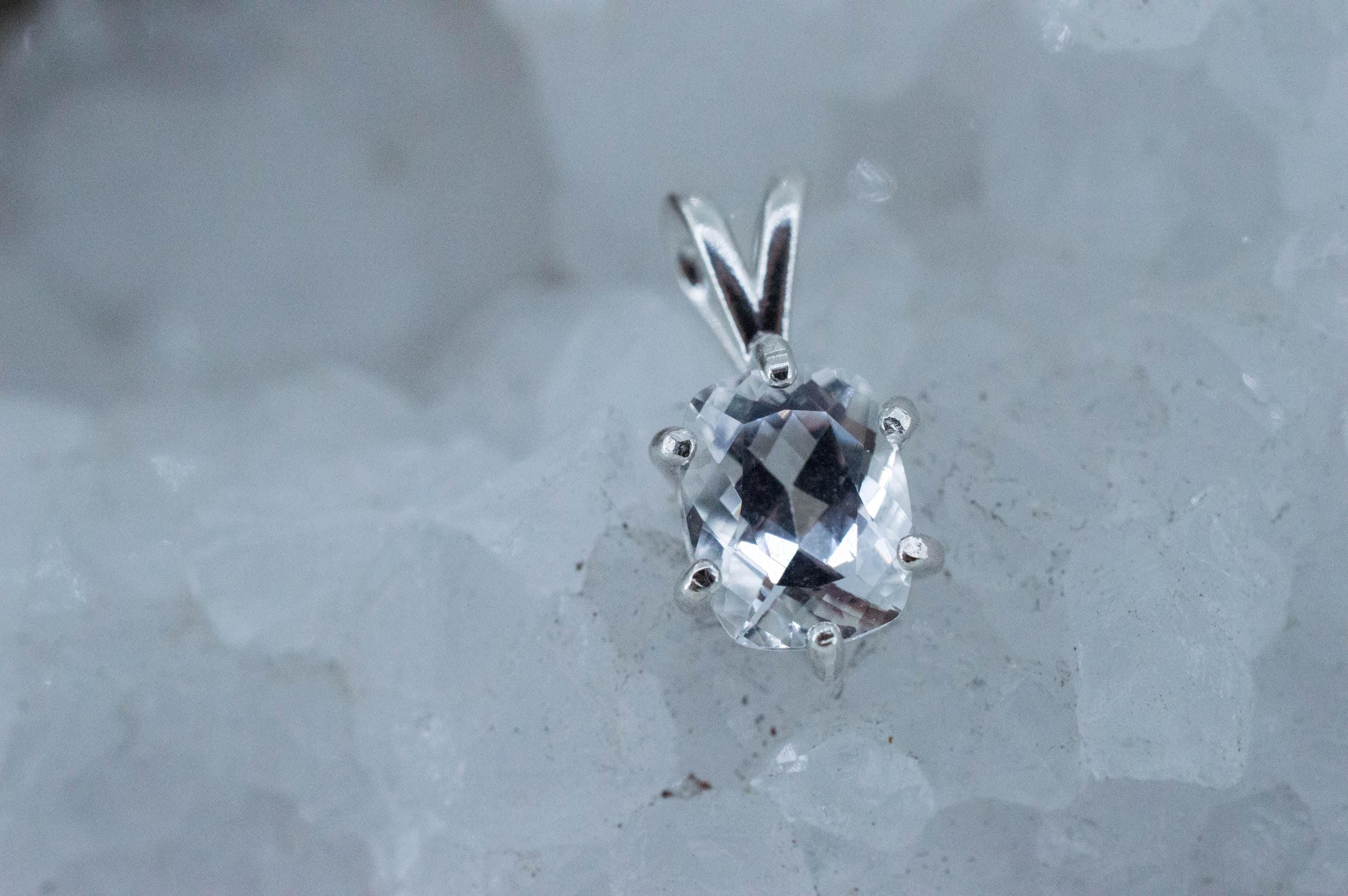 Topaz Pendant; Natural Untreated Brazil Silver Topaz; 2.400cts