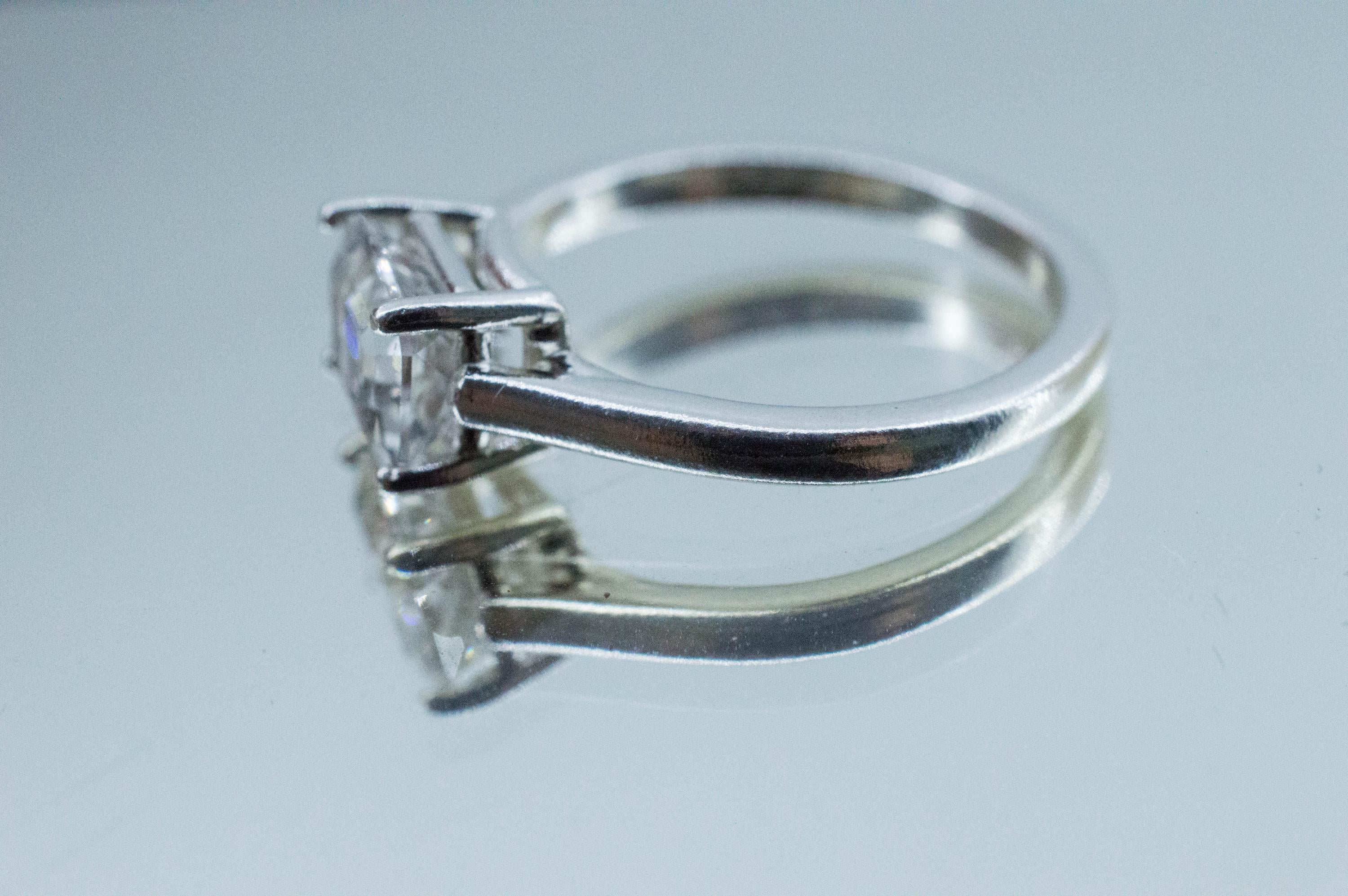 Topaz Ring, Natural Untreated Vietnam Silver Topaz; 1.830cts