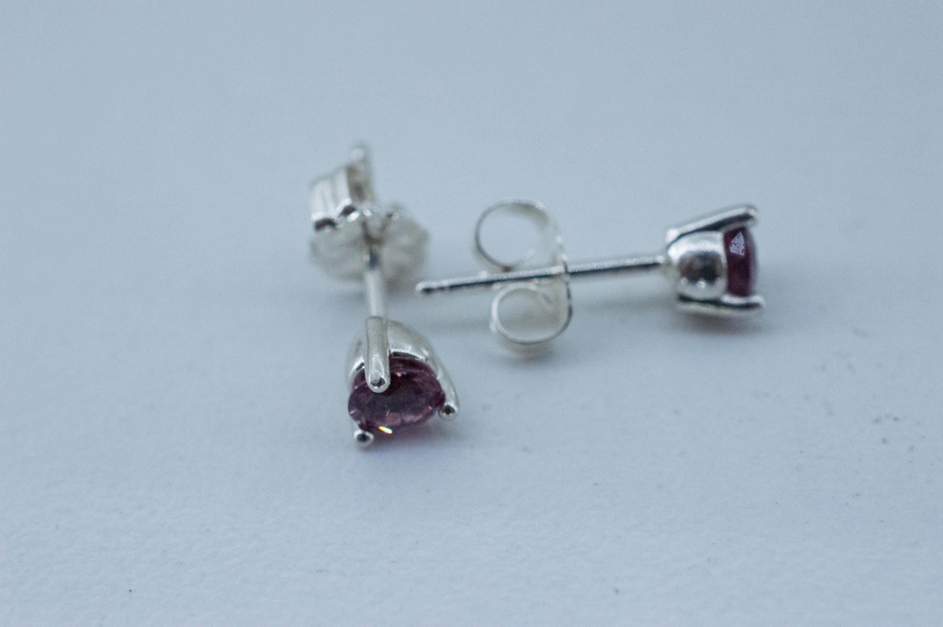 Imperial Garnet Earrings; Natural Untreated Tanzania Lindi Garnet; 0.620cts - Mark Oliver Gems