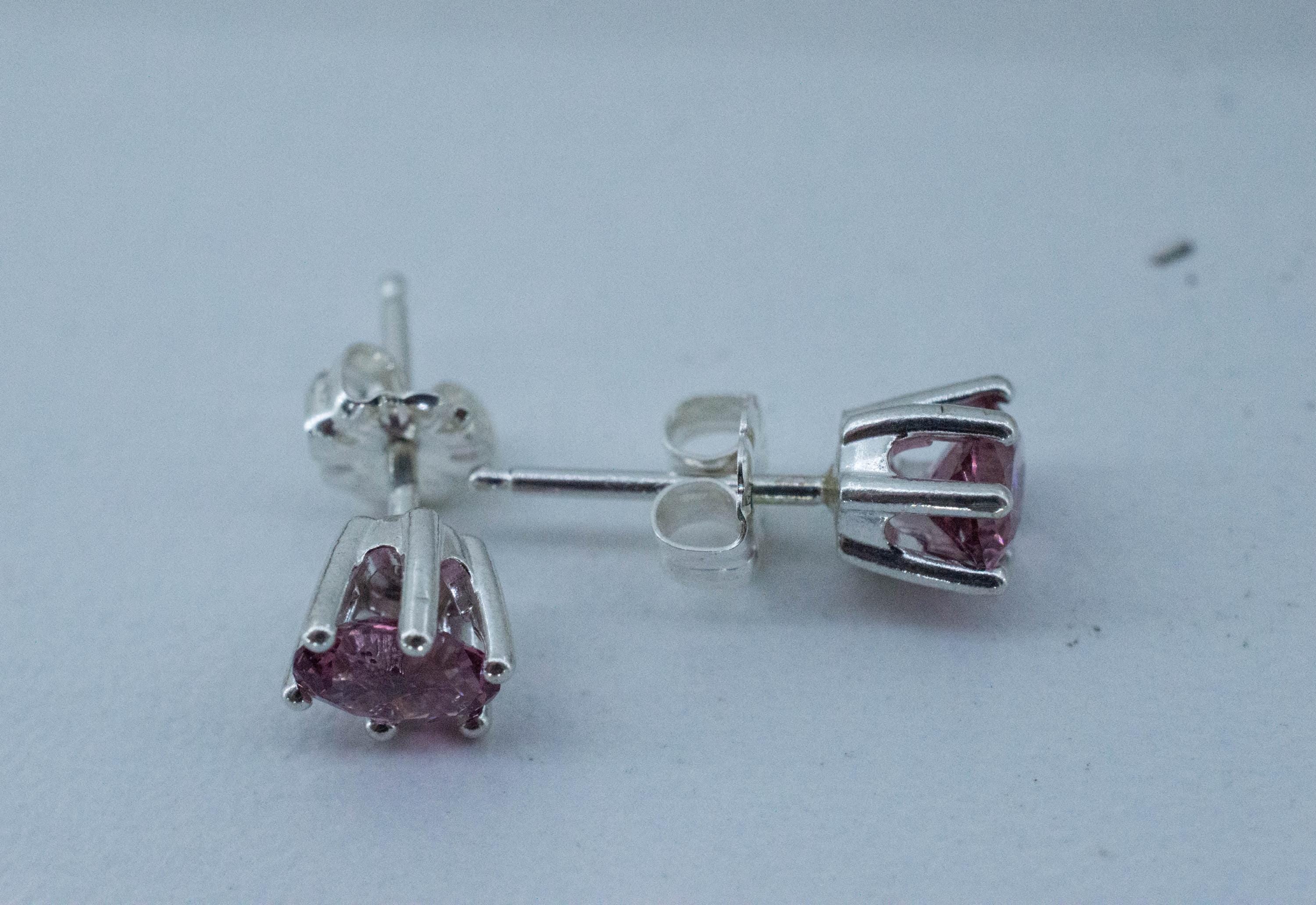Imperial Garnet Earrings; Natural Untreated Tanzania Lindi Garnet; 1.135cts - Mark Oliver Gems