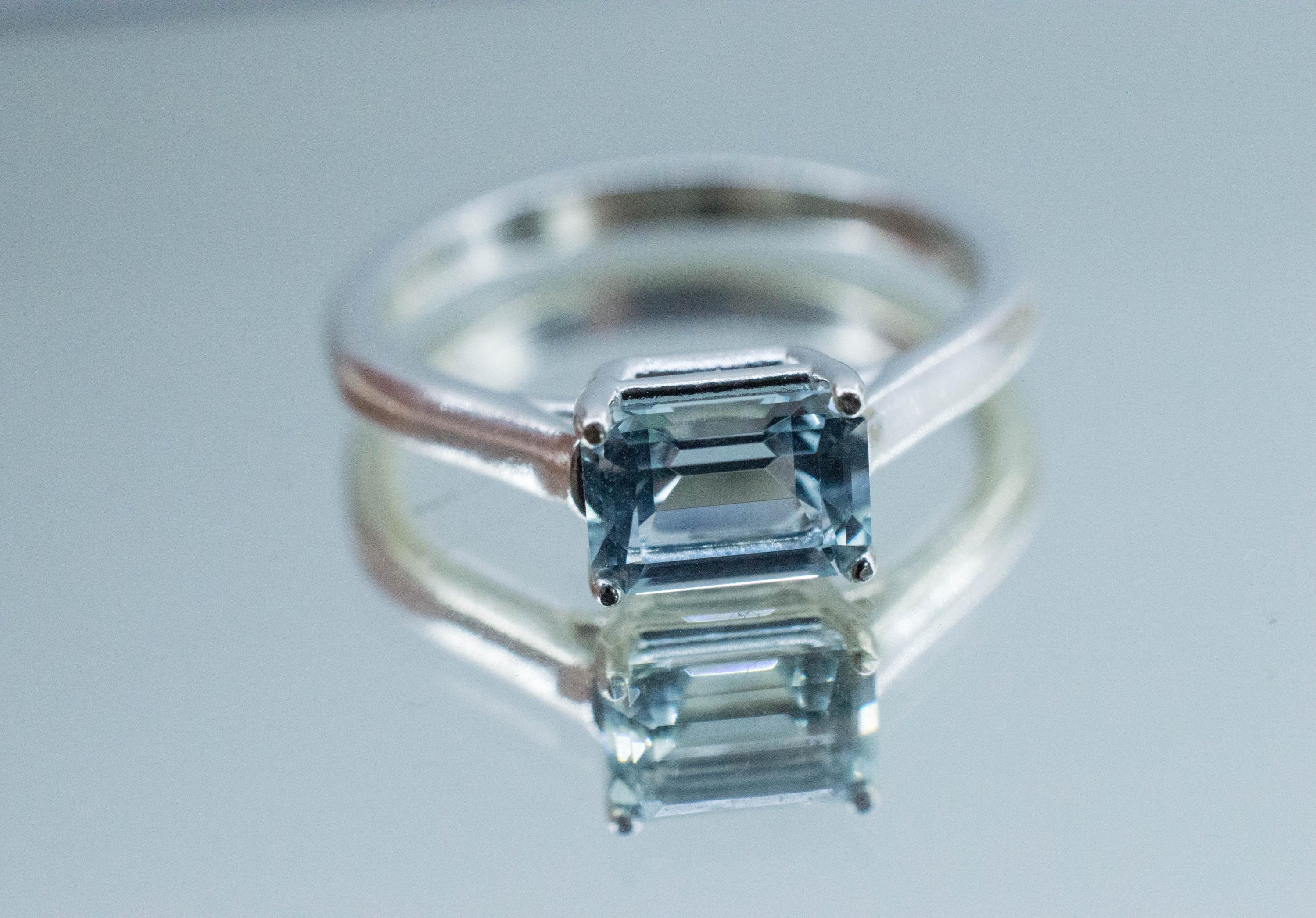 Aquamarine Ring, Natural Untreated Mozambique Aquamarine; 0.950cts