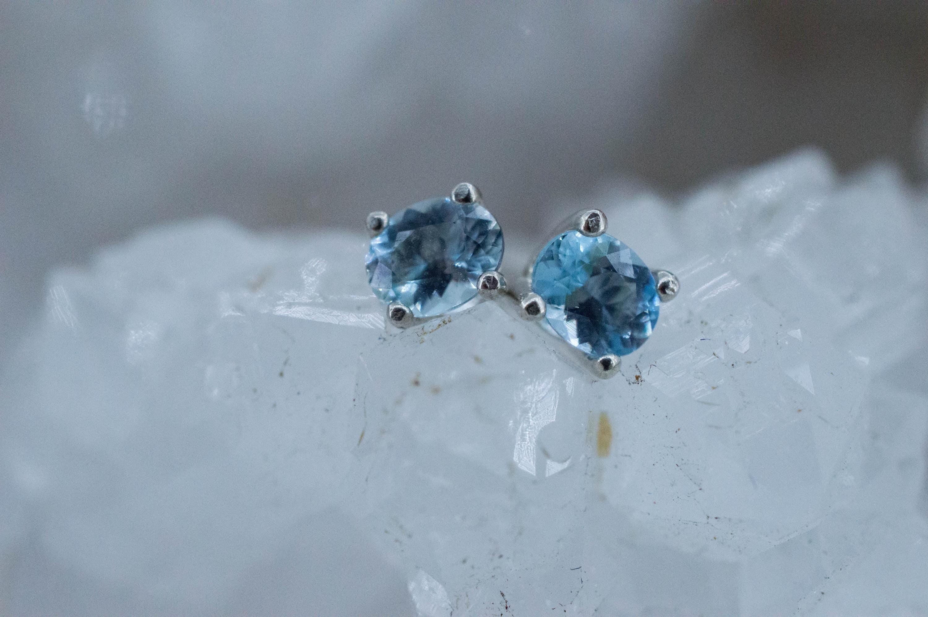 Aquamarine Earrings; Natural Untreated Nigeria Aquamarine; 0.325cts