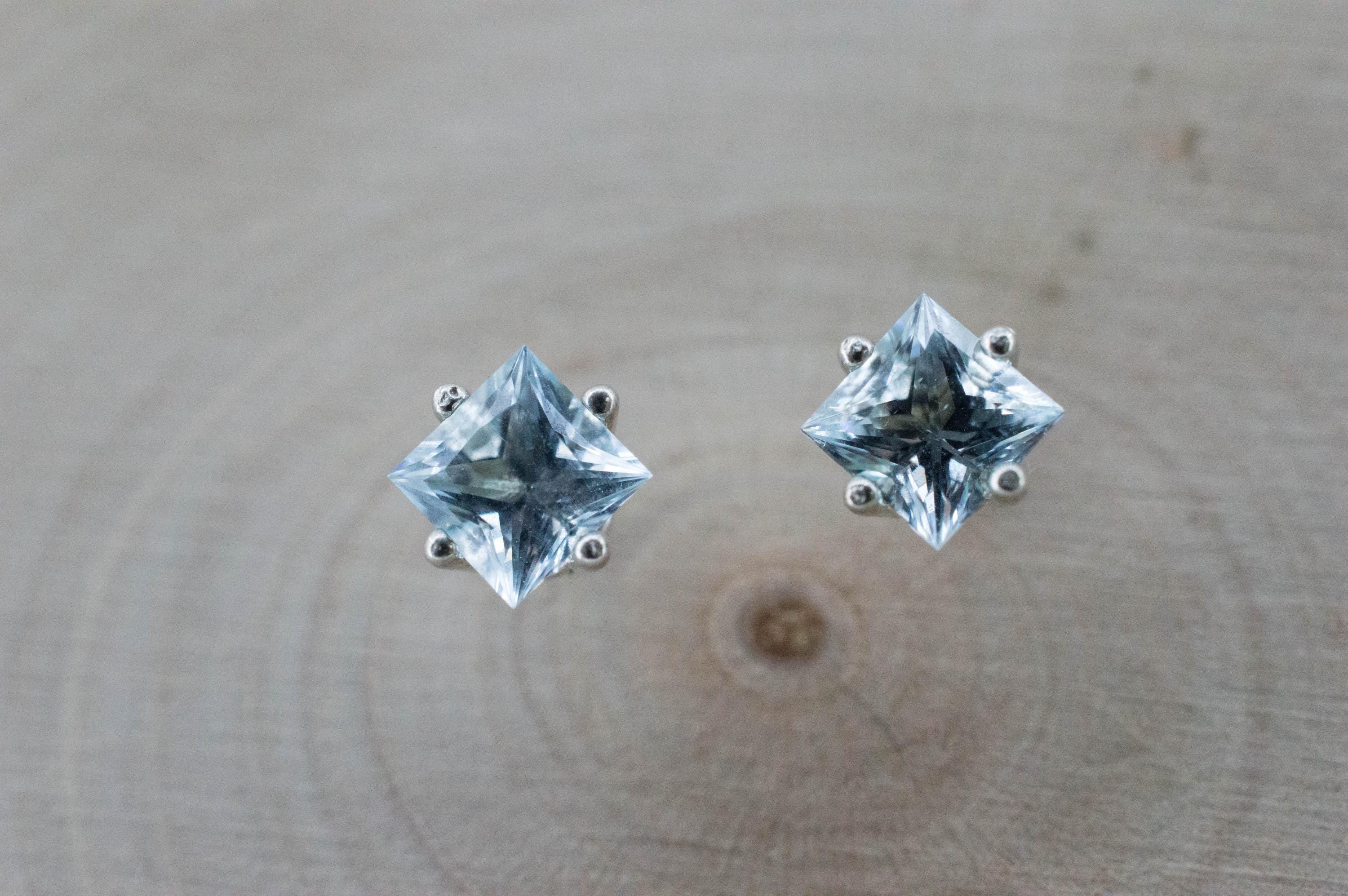 Aquamarine Earrings; Natural Untreated Madagascar Aquamarine; 0.890cts