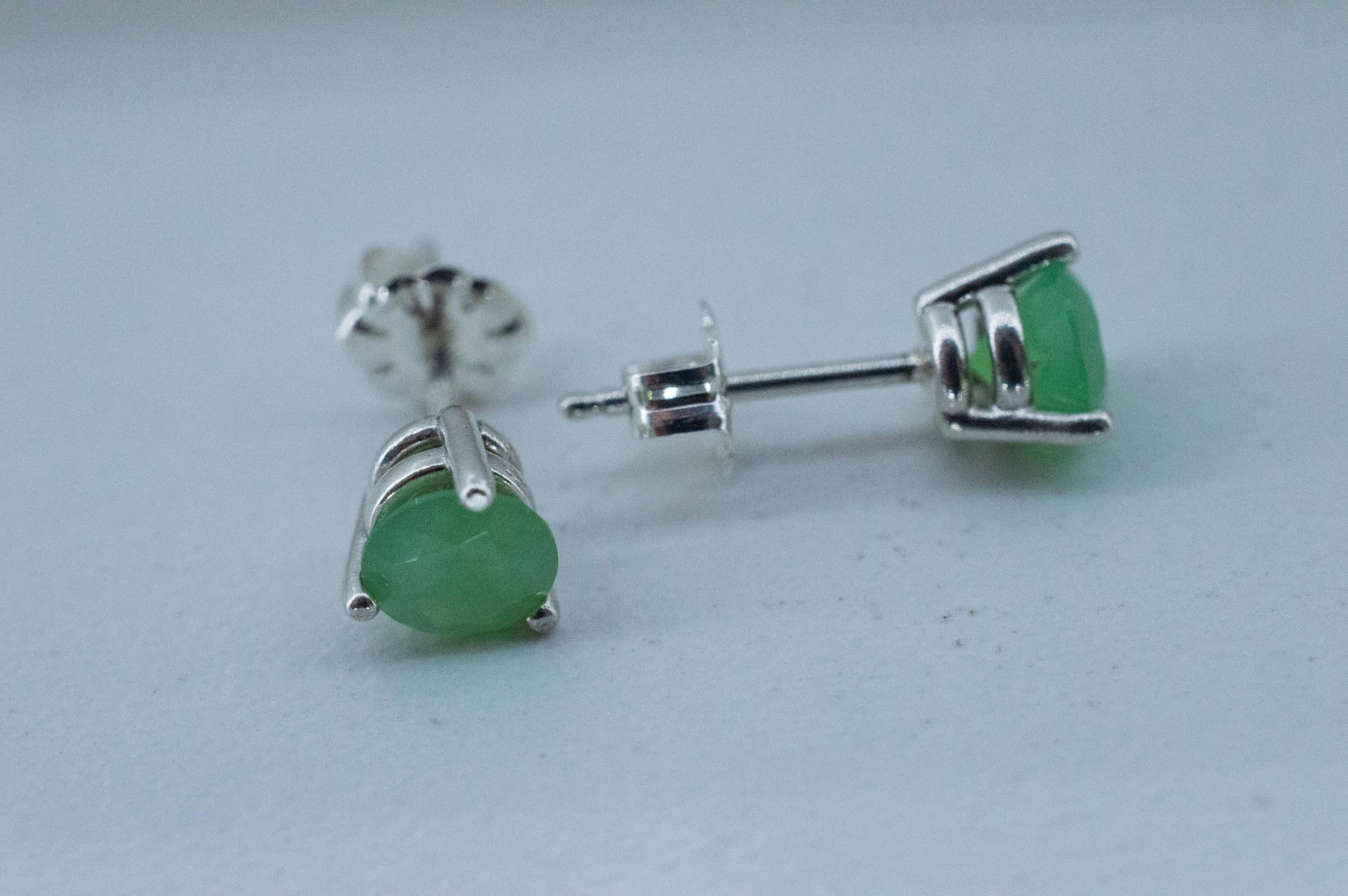 Chrysoprase Earrings, Natural Untreated Australian Chrysoprase; 1.125cts - Mark Oliver Gems