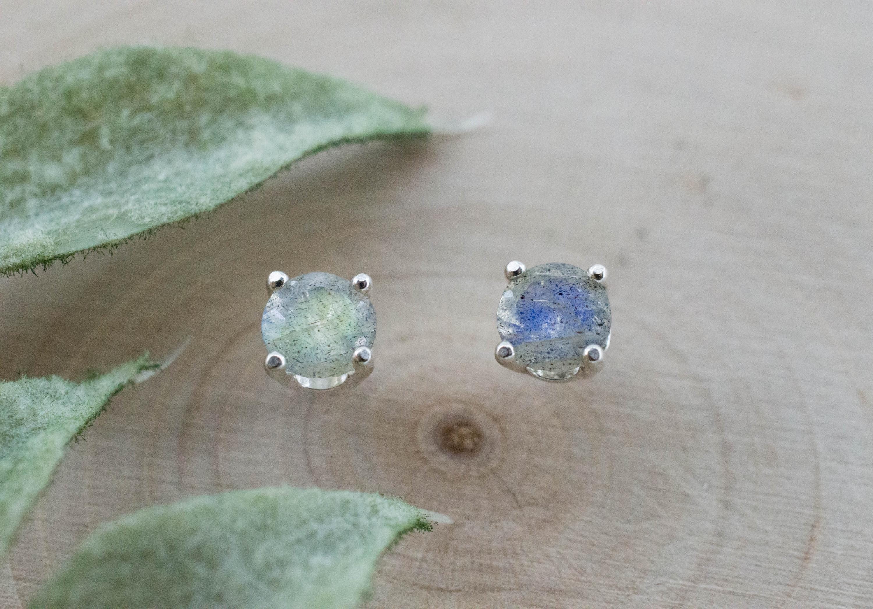 Labradorite Earrings; Natural Untreated Madagascar Labradorite; 0.760cts