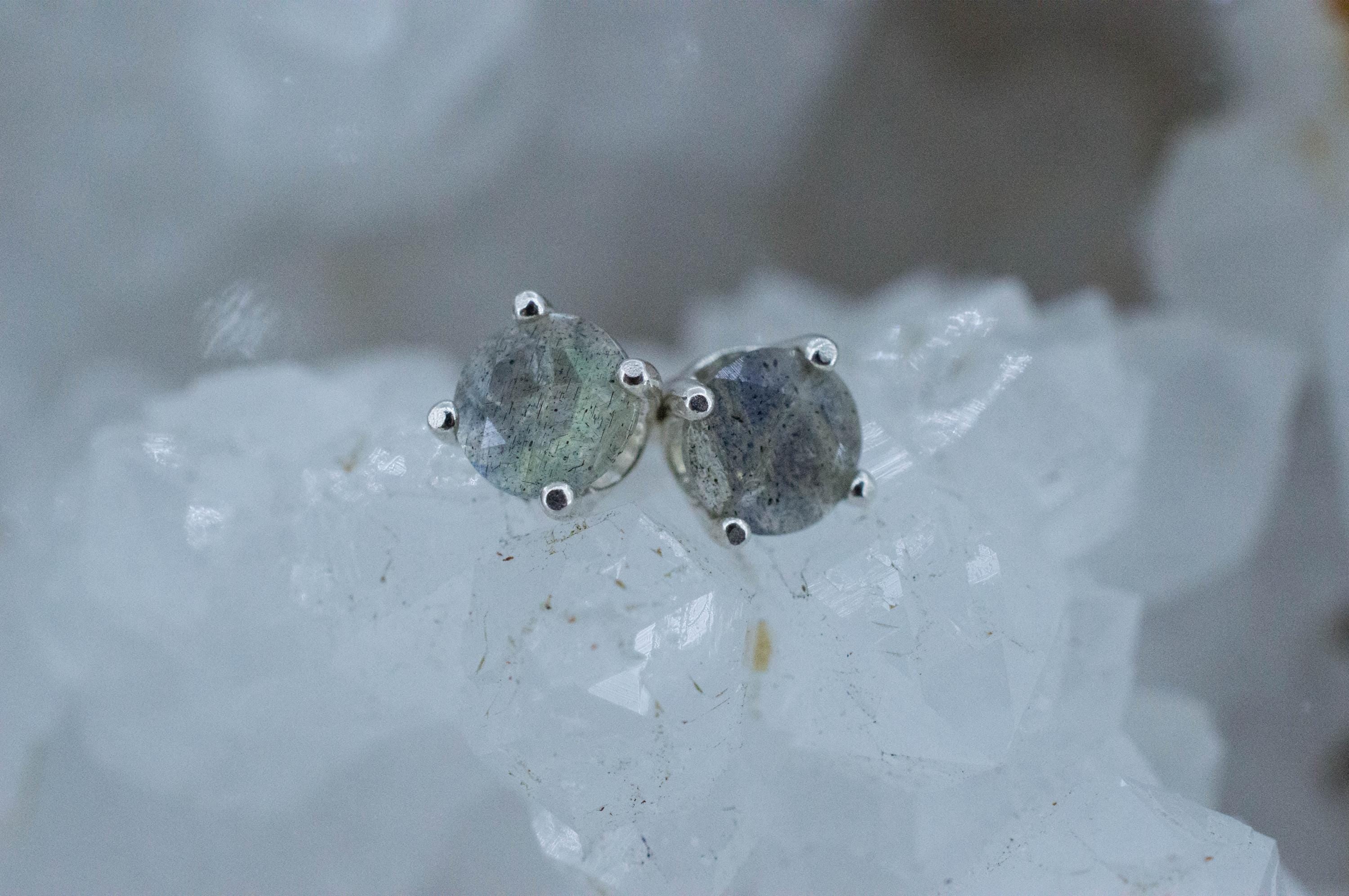 Labradorite Earrings; Natural Untreated Madagascar Labradorite; 0.760cts