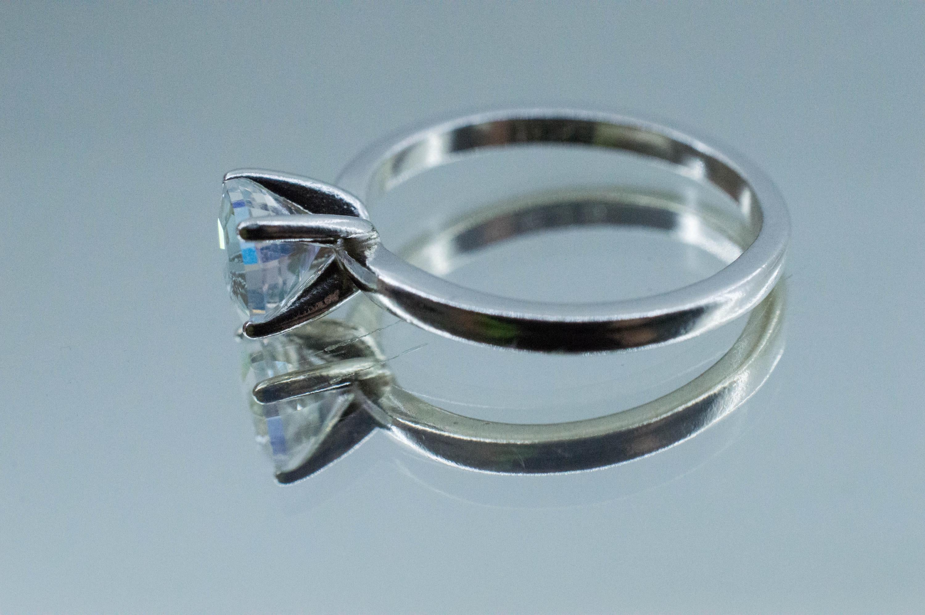 Rainbow Moonstone Ring, Natural Untreated Madagascar Moonstone; 0.960cts