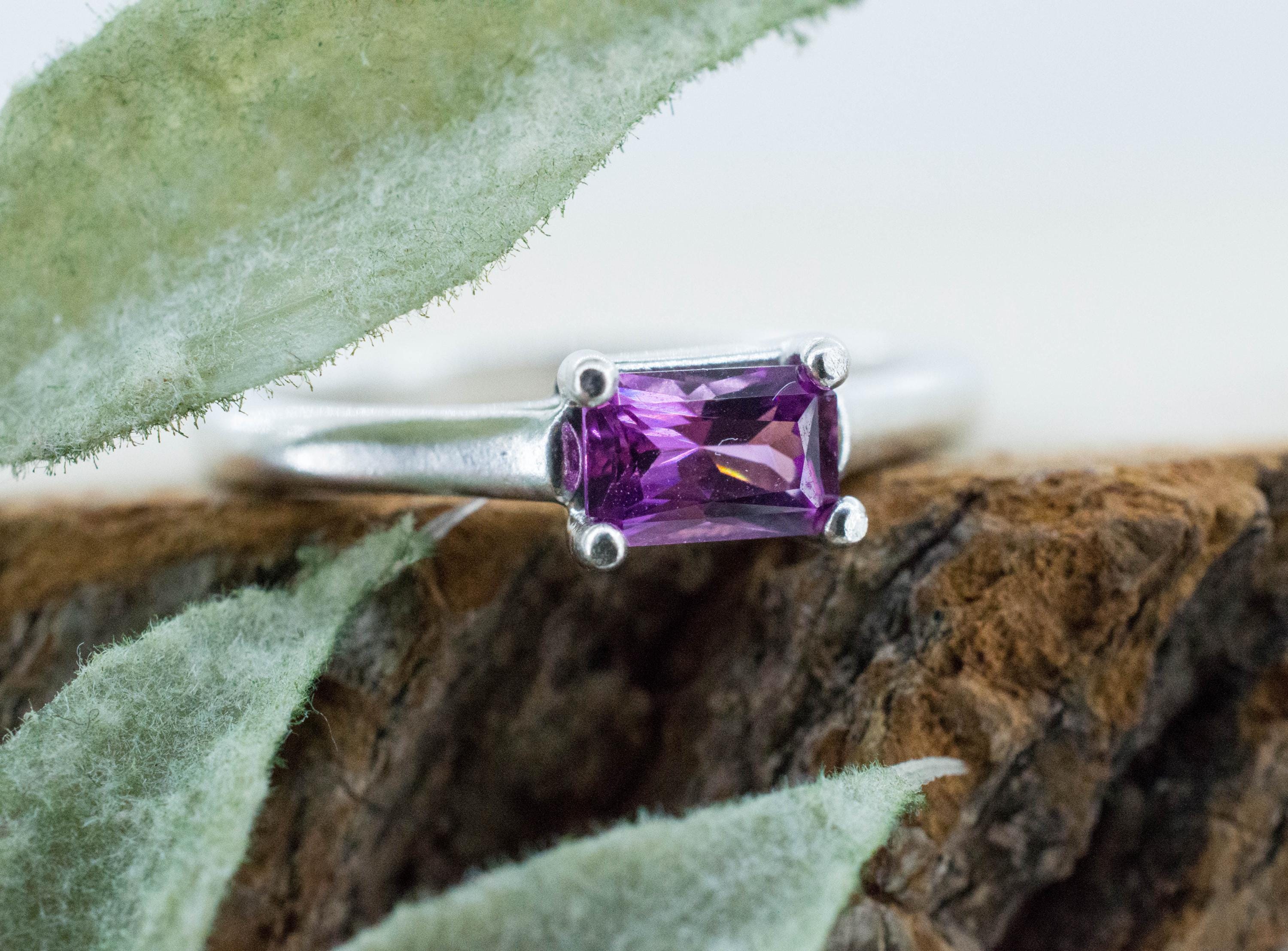 Umbalite Garnet Ring; Natural Untreated Tanzanian Garnet; 0.660cts