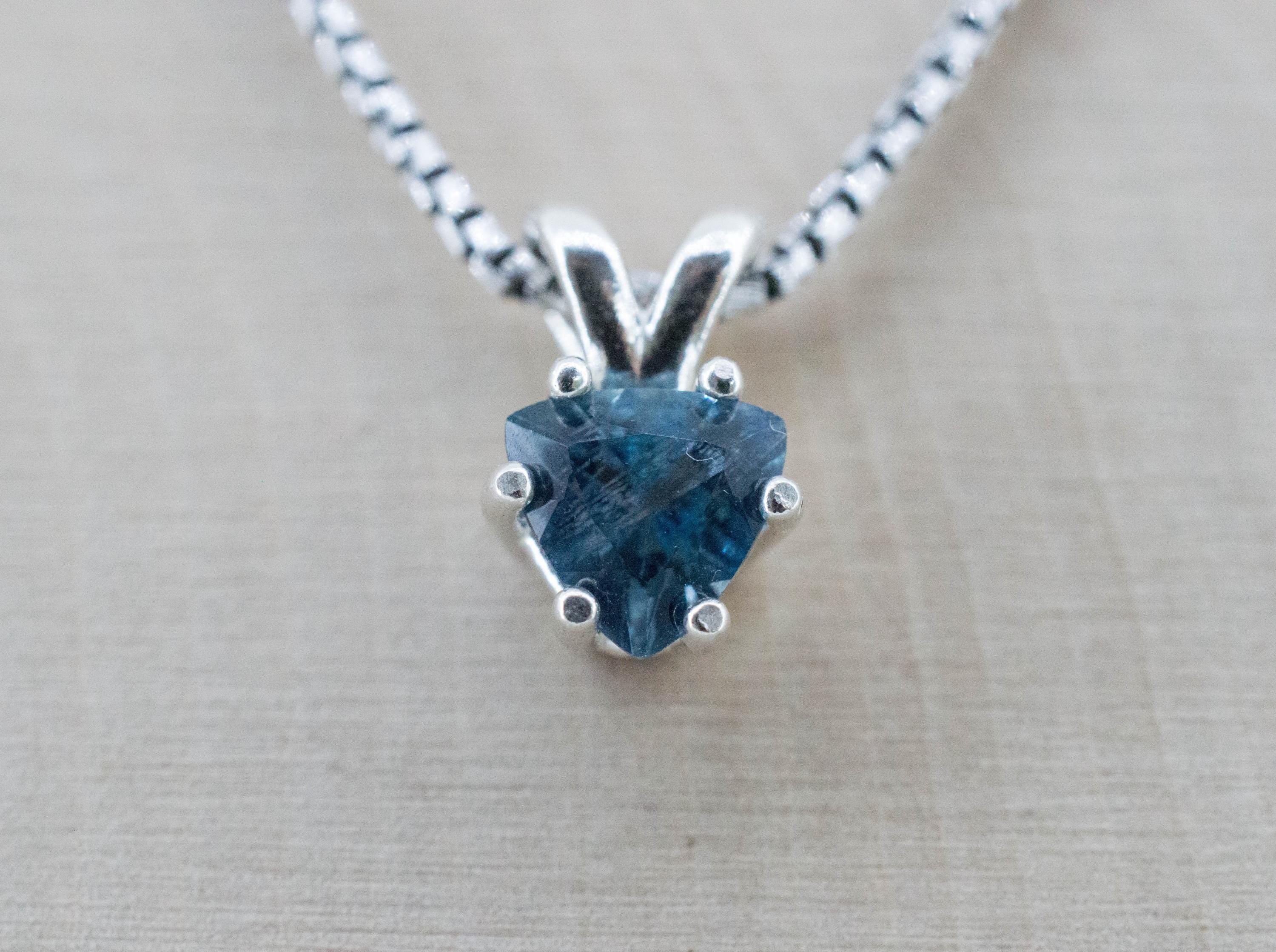 Aquamarine Pendant; Natural Untreated Nigeria Aquamarine; 0.825cts