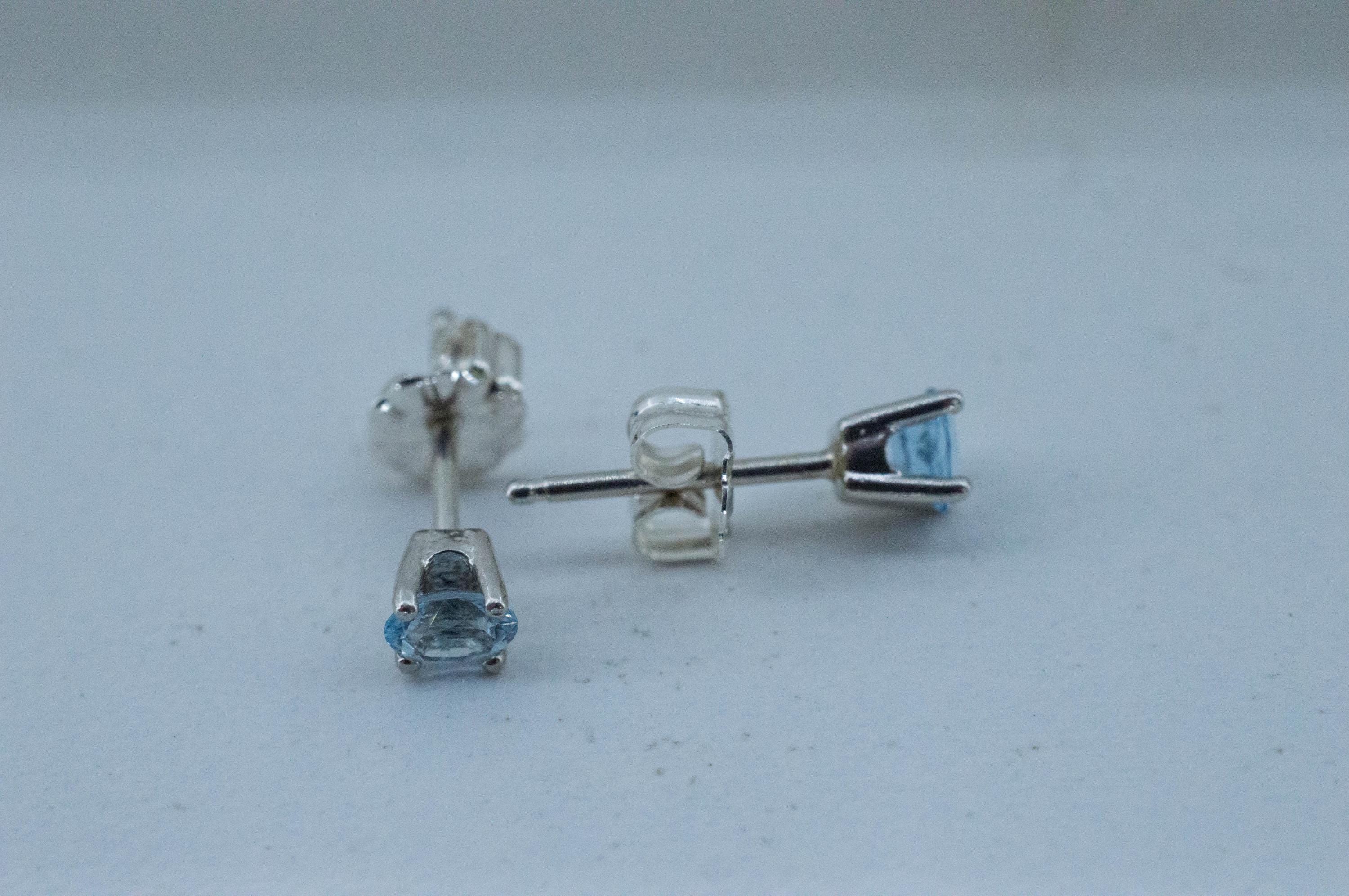 Aquamarine Earrings; Natural Untreated Nigeria Aquamarine; 0.325cts