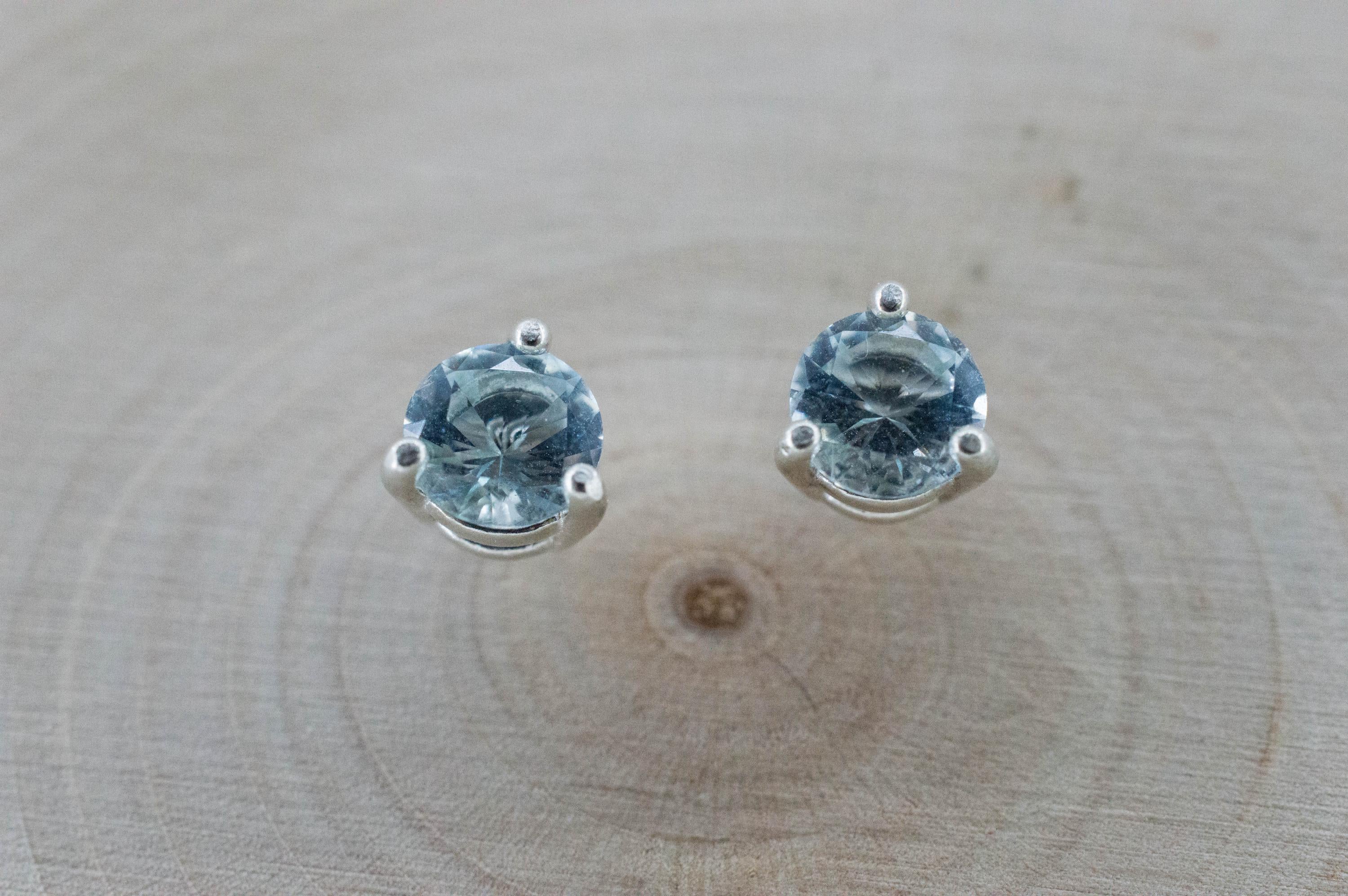 Aquamarine Earrings; Natural Untreated Brazil Aquamarine; 0.830cts