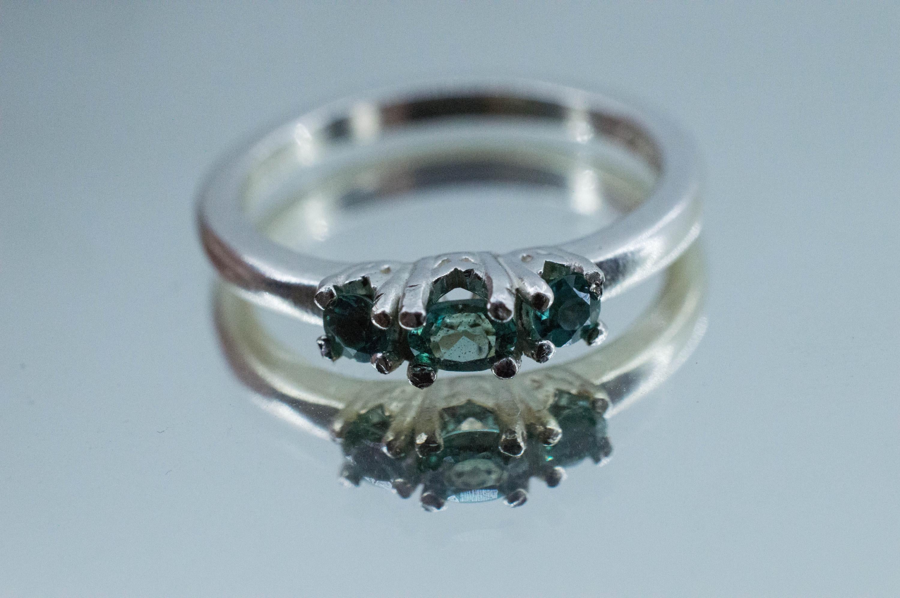 Alexandrite Ring; Natural Untreated Brazil Alexandrite; 0.410cts