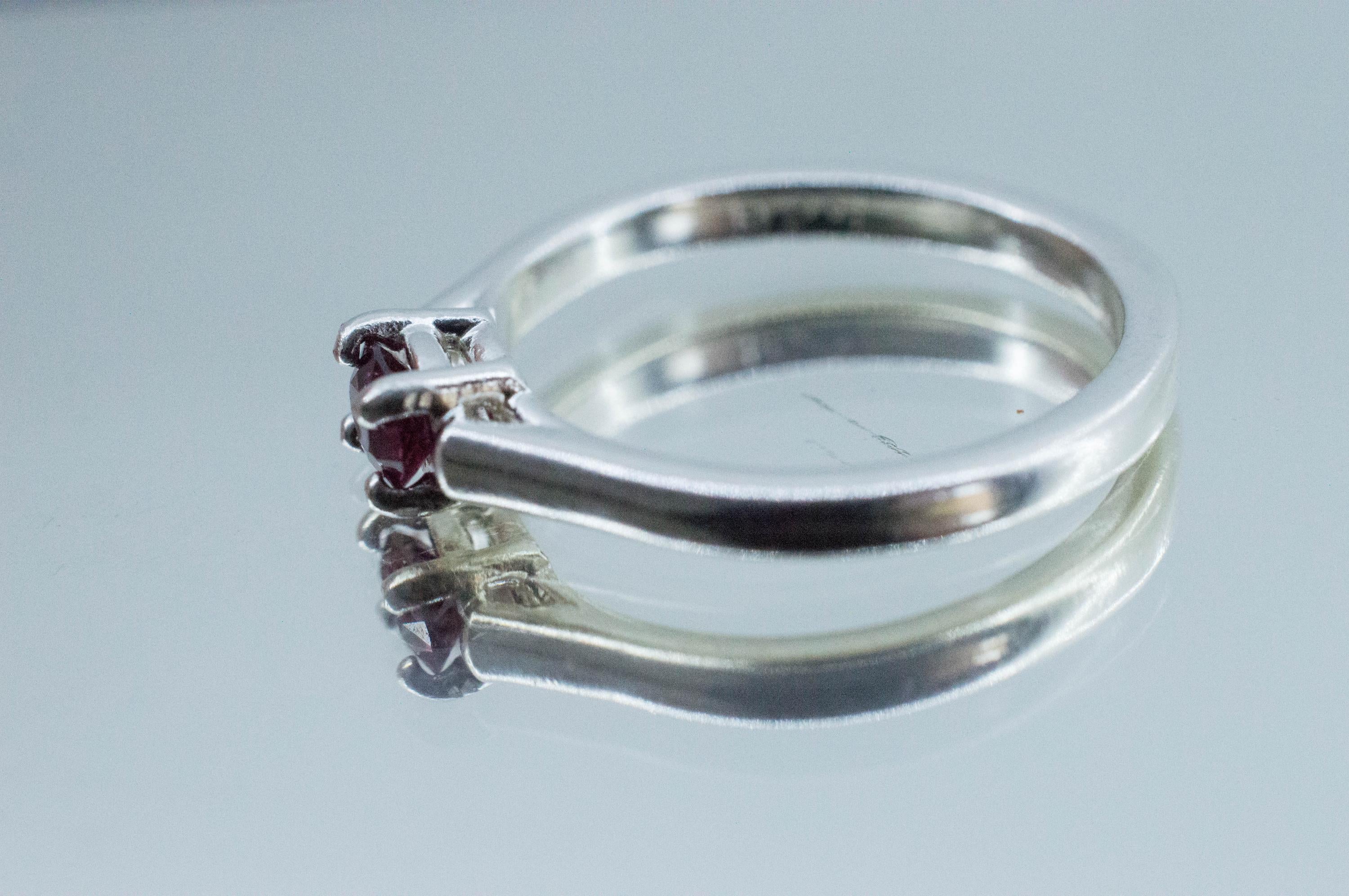 Ruby Ring; Natural Thailand Ruby; 0.495cts