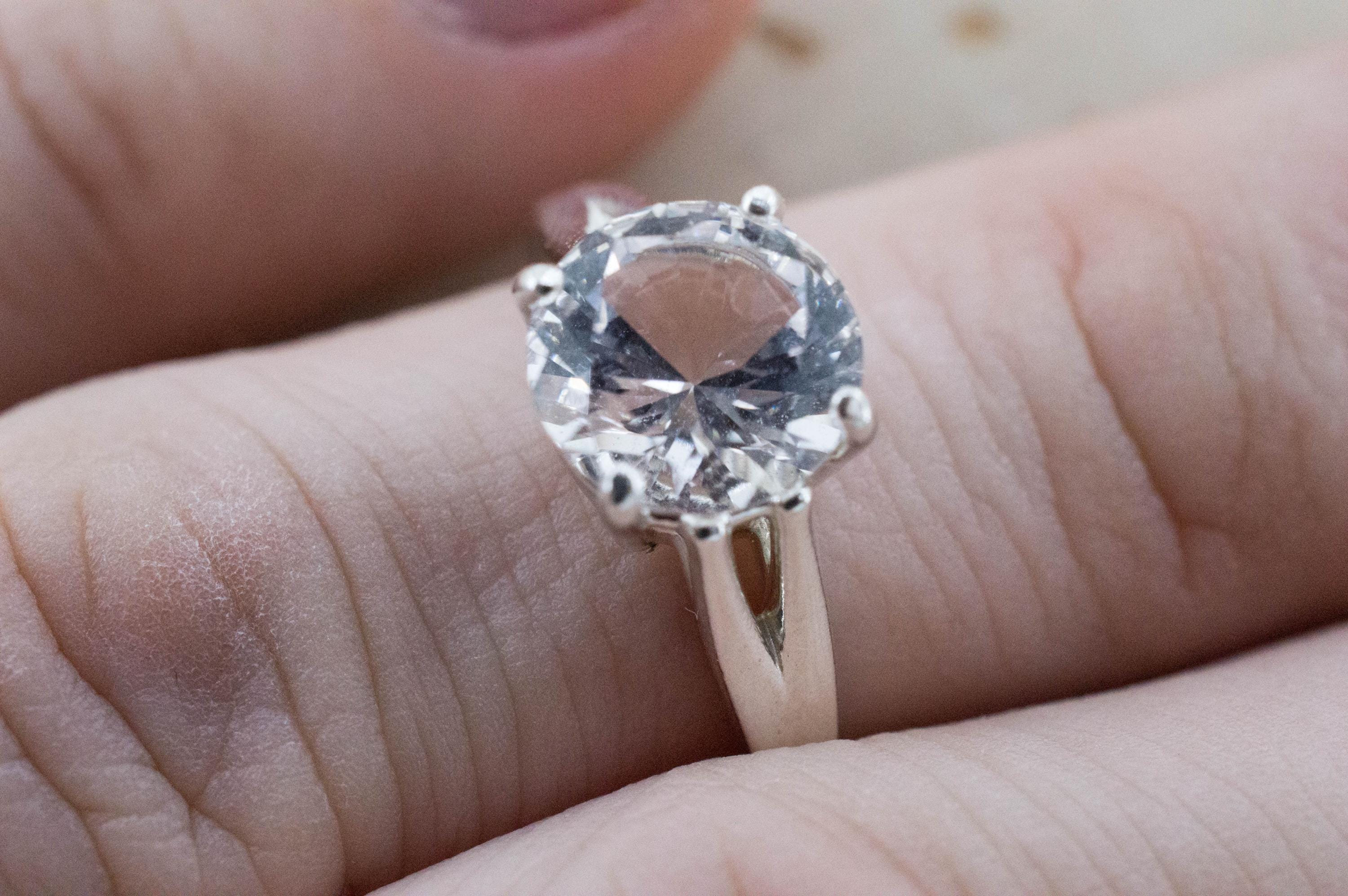 Danburite Ring; Natural Untreated Mexican Danburite; 2.605cts