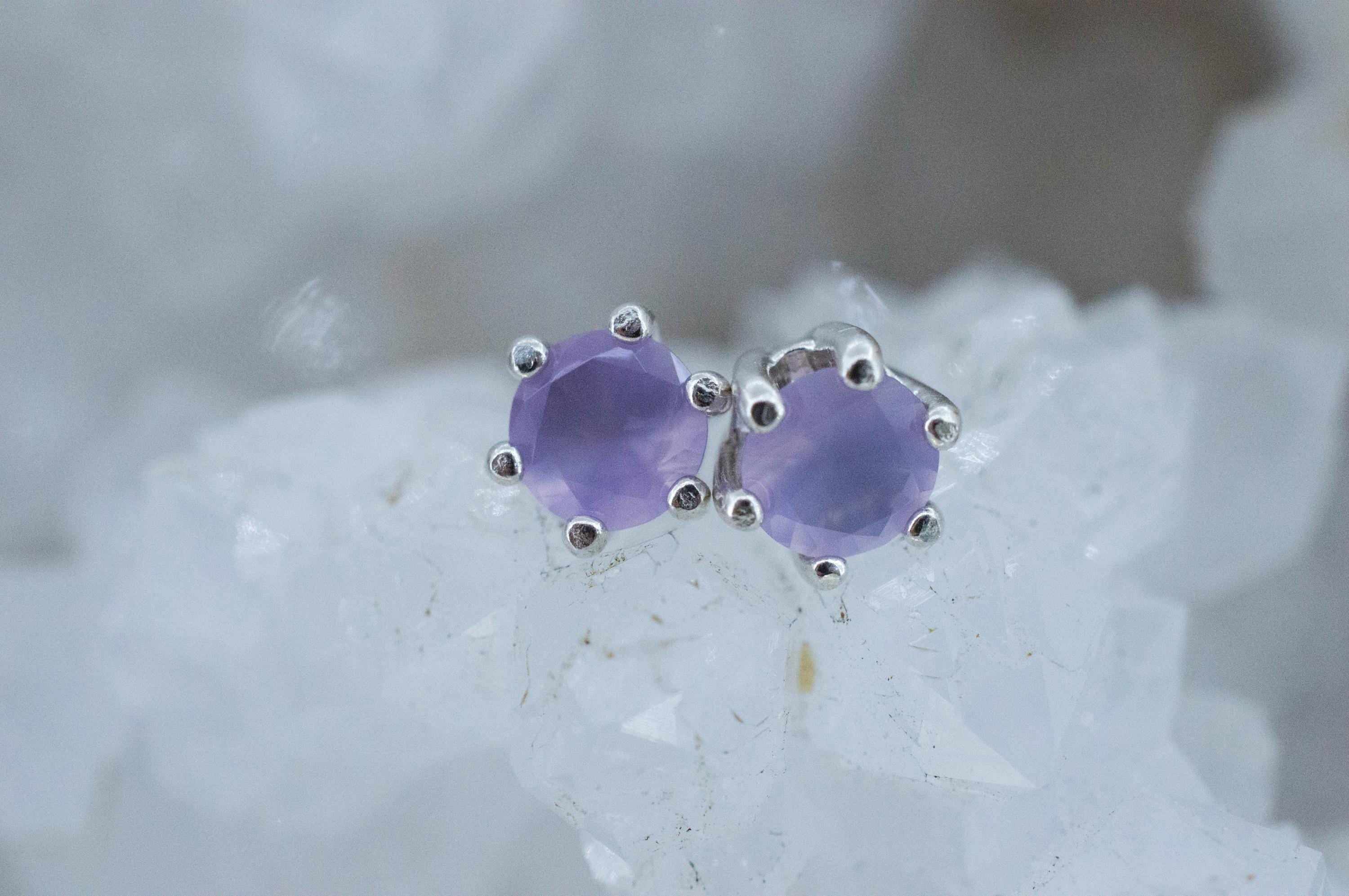 Holly Blue Agate Earrings; Natural Untreated Oregon Holley Agate; 0.720cts - Mark Oliver Gems