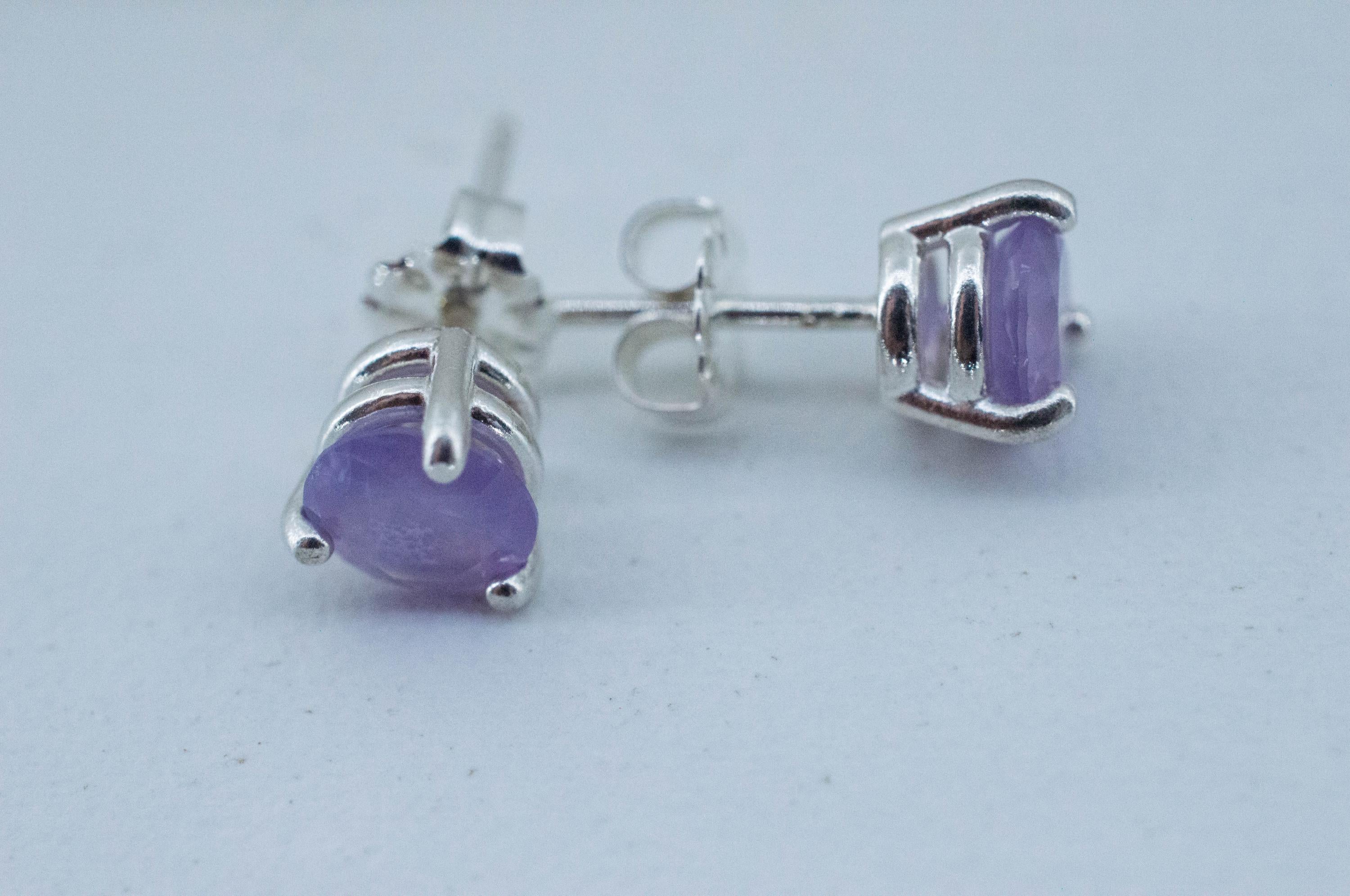 Holly Blue Agate Earrings; Natural Untreated Oregon Holley Agate; 1.155cts - Mark Oliver Gems