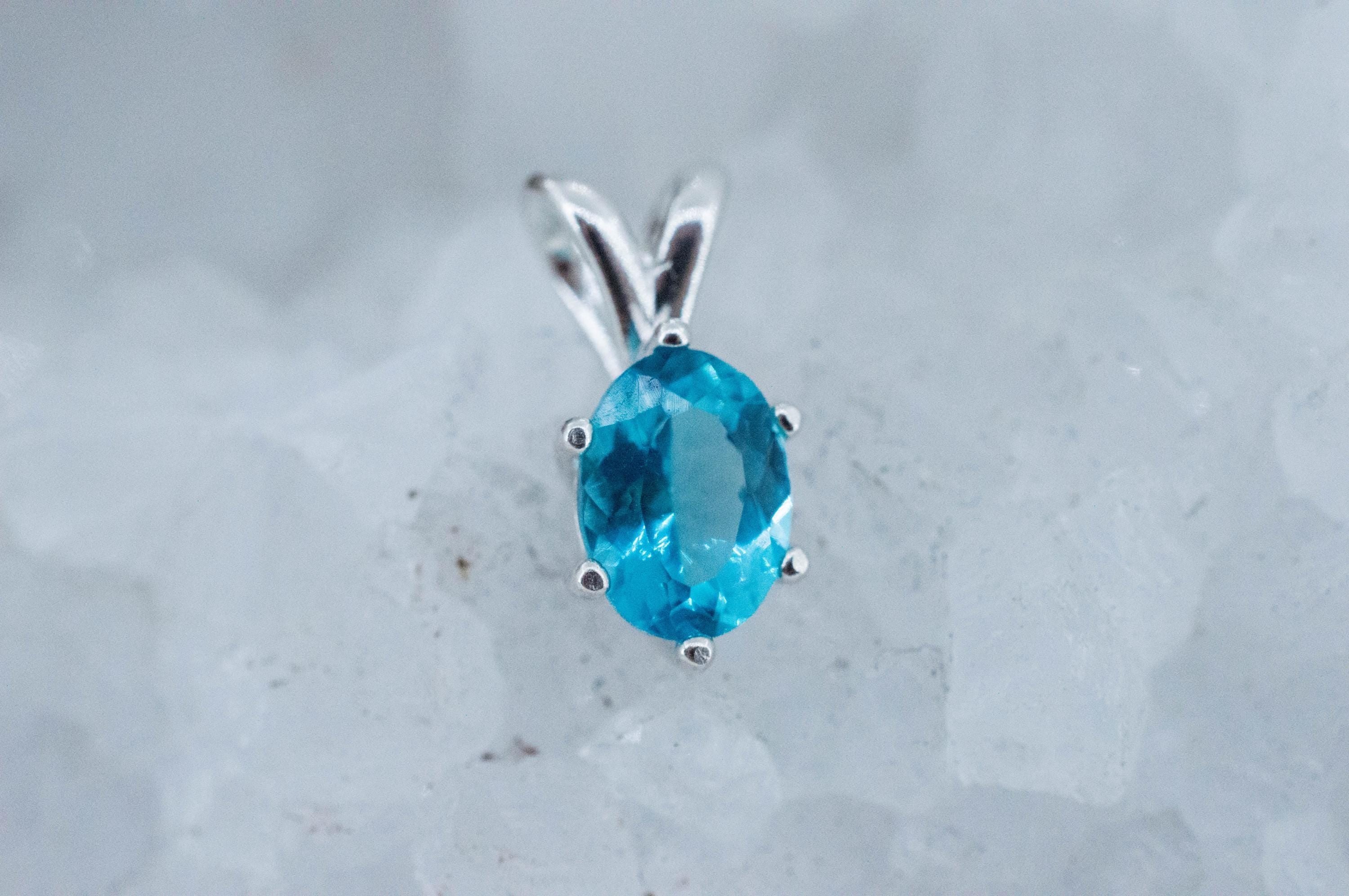 Blue Apatite Pendant; Natural Untreated Brazil Apatite; 1.385cts