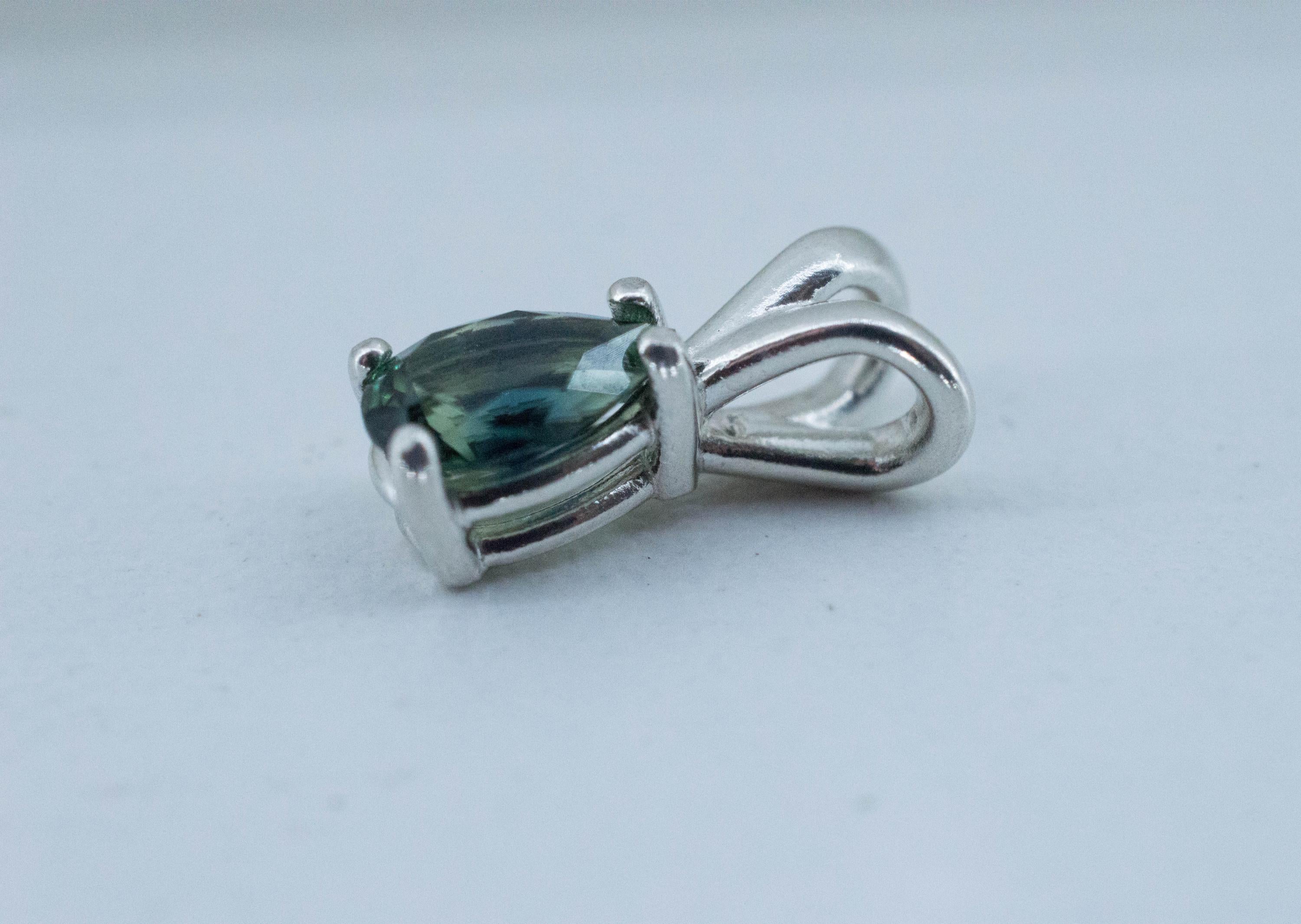 Biashara Sapphire Pendant; Natural Untreated Kenya Sapphire; 0.920cts