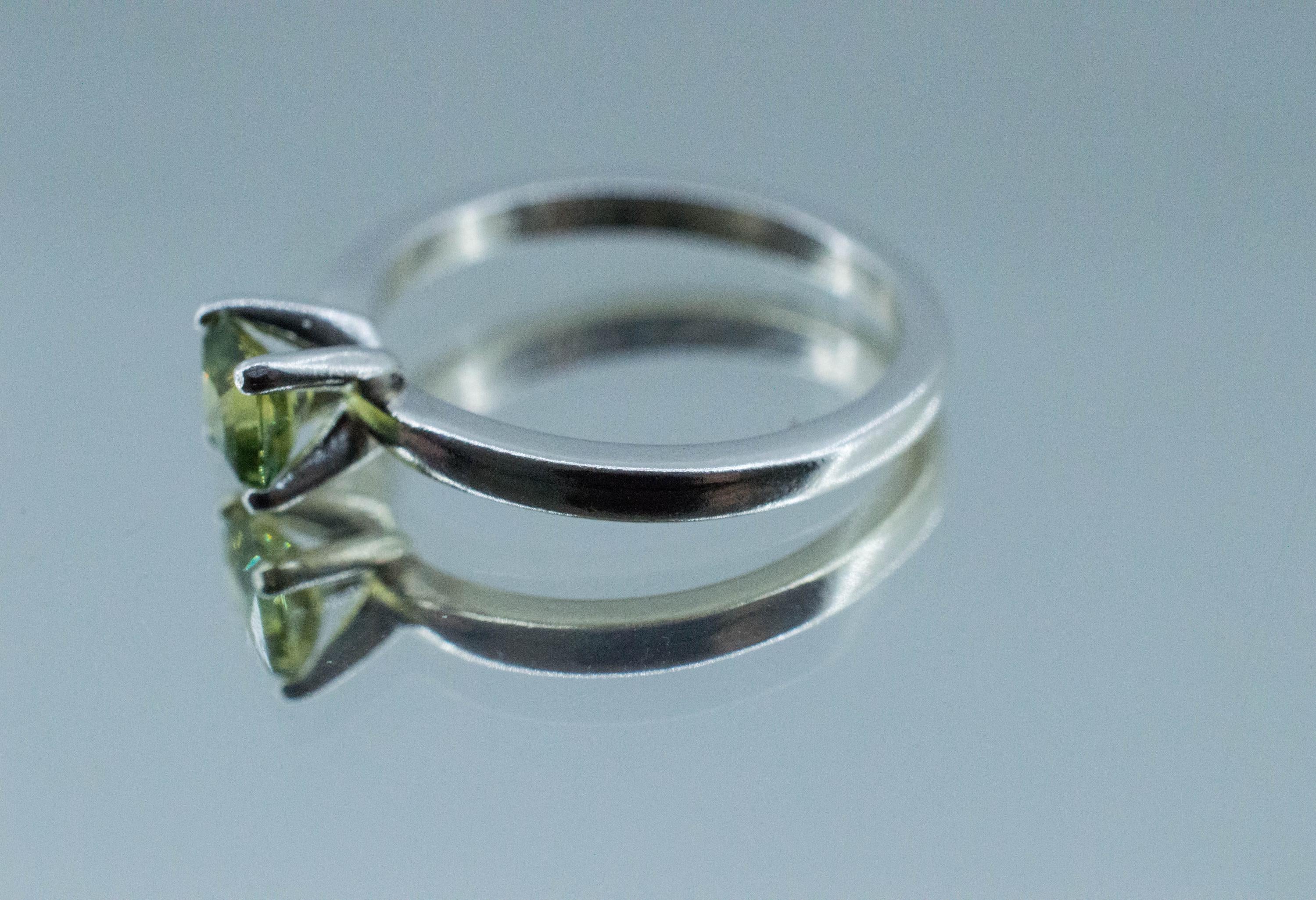 Biashara Sapphire Ring, Natural Untreated Kenya Sapphire; 0.600cts