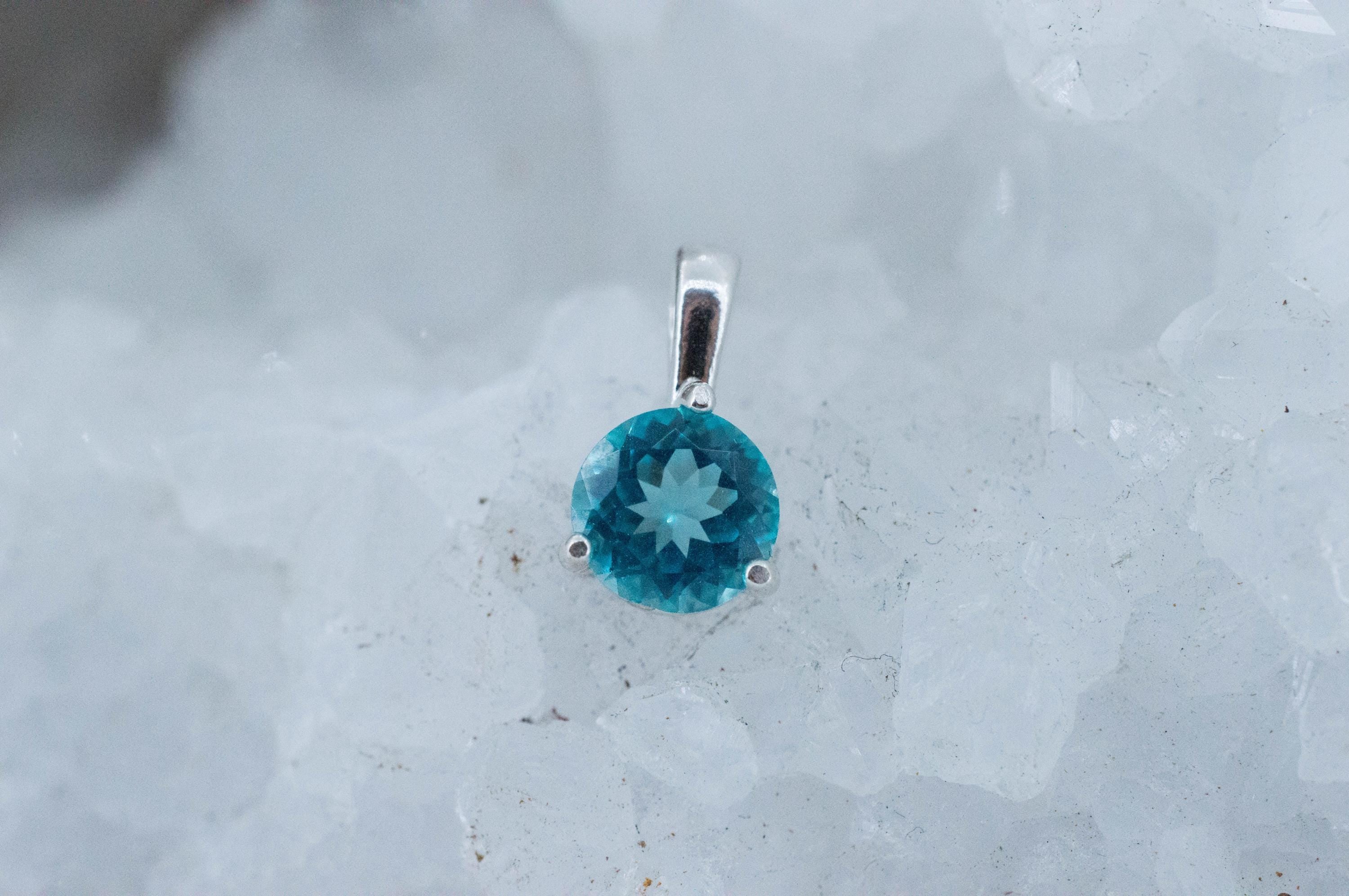 Blue Apatite Pendant; Natural Untreated Brazil Apatite; 1.370cts
