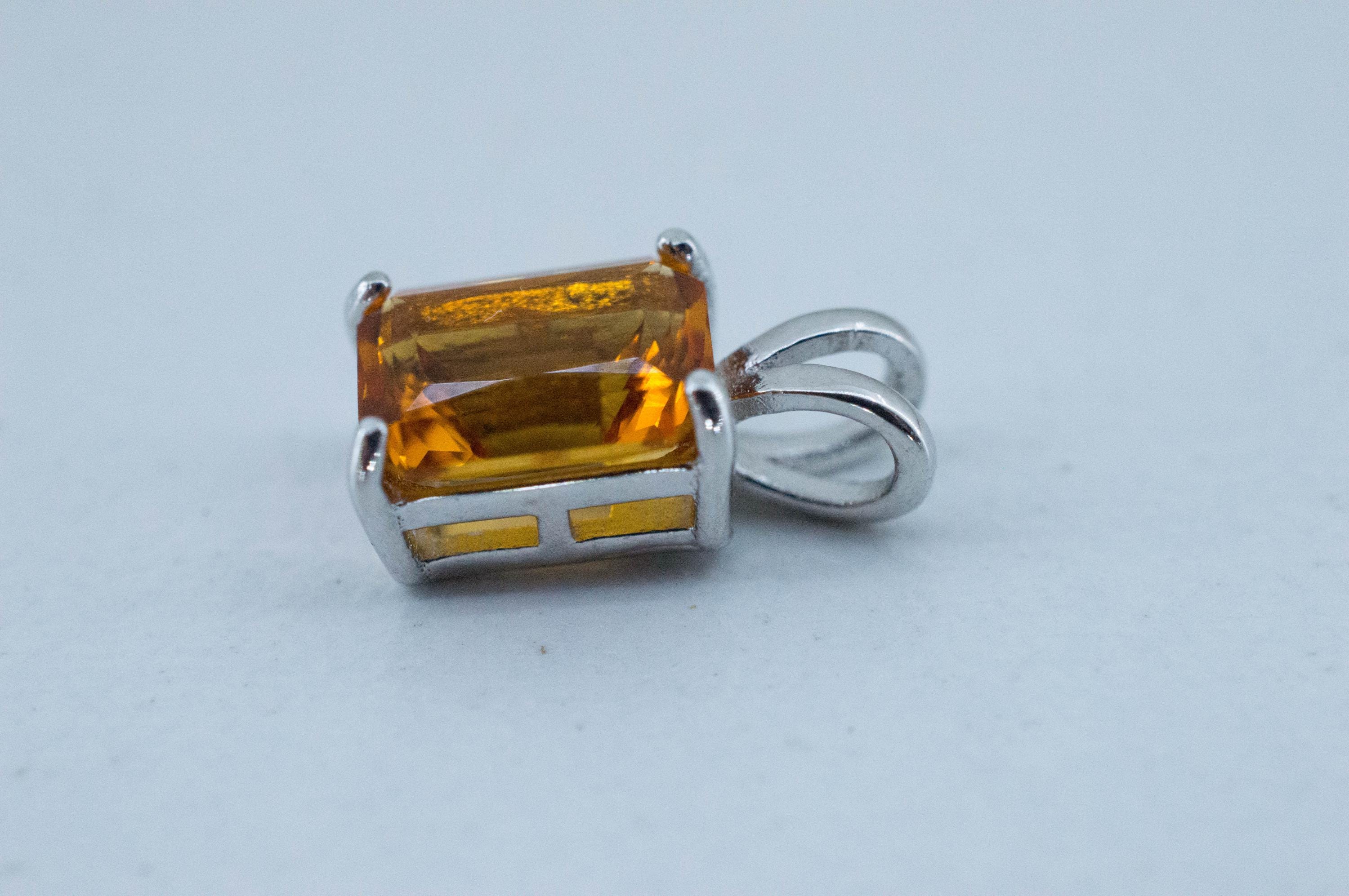 Citrine Pendant; Natural Untreated Uruguay Citrine; 0.870cts - Mark Oliver Gems