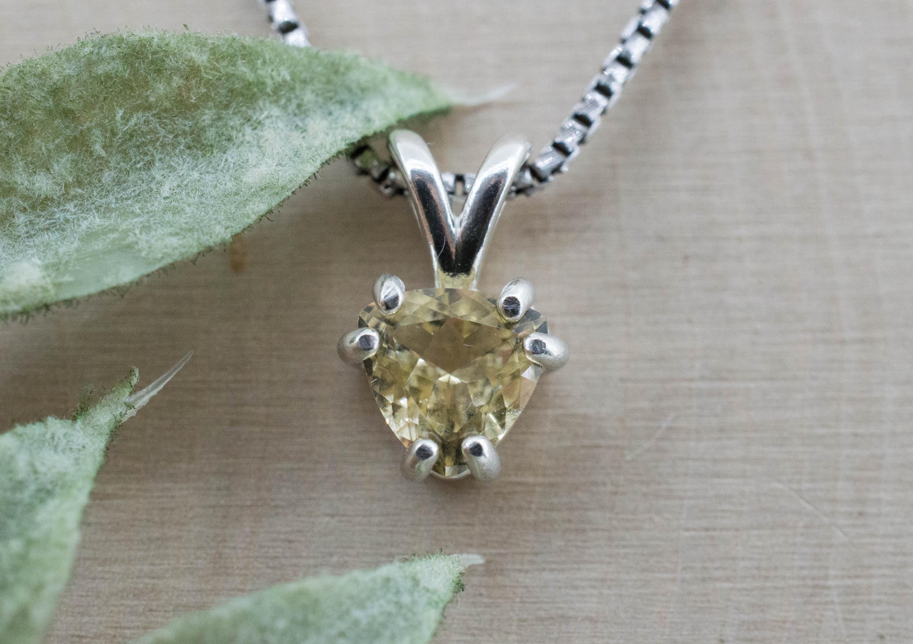 Grossular Garnet Pendant; Natural Untreated Tanzania Garnet; 0.965cts - Mark Oliver Gems