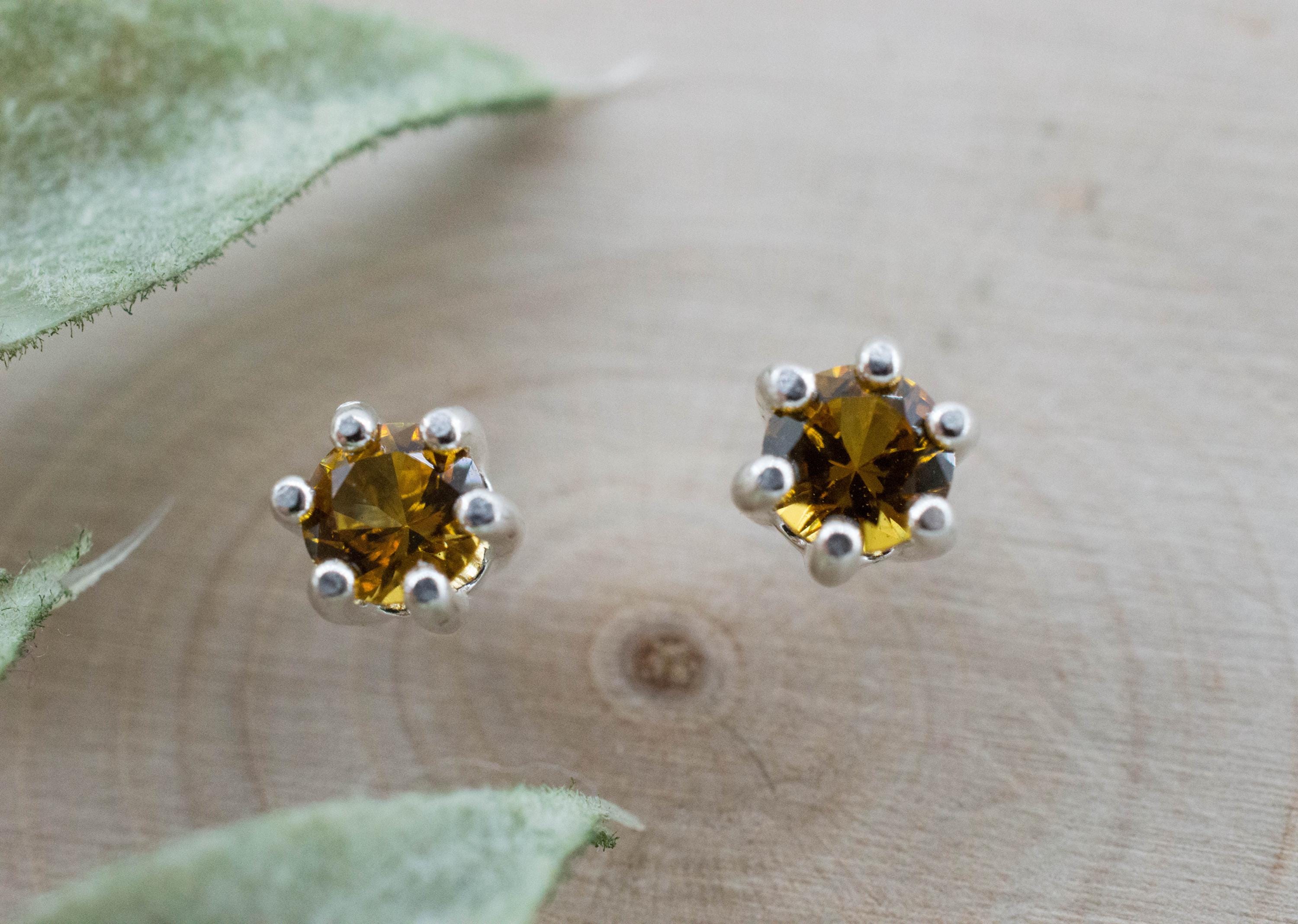 Grossular Garnet Earrings; Natural Untreated Tanzania Garnet; 0.680cts - Mark Oliver Gems