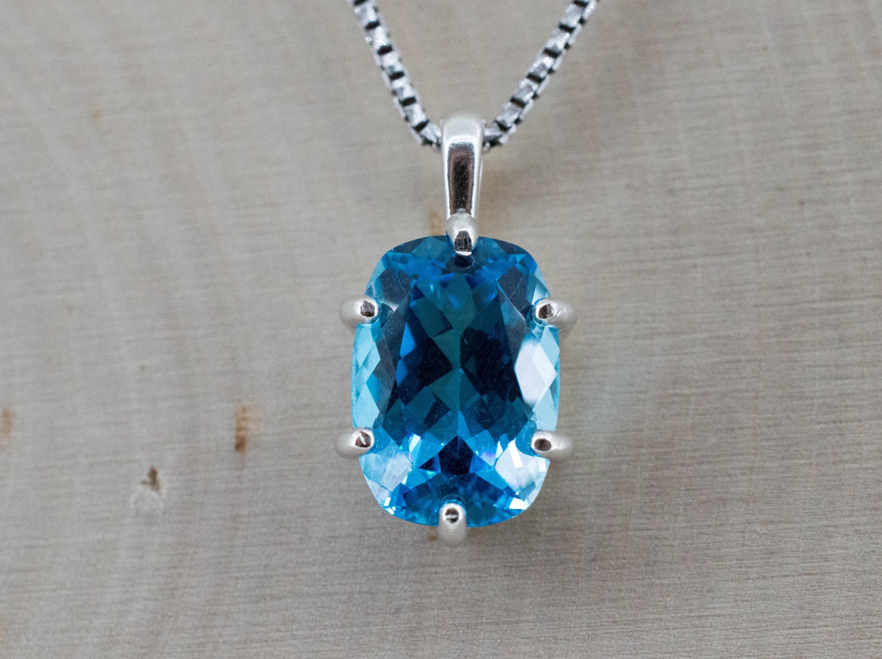 Blue Topaz Pendant; Genuine Brazil Topaz; 7.420cts - Mark Oliver Gems