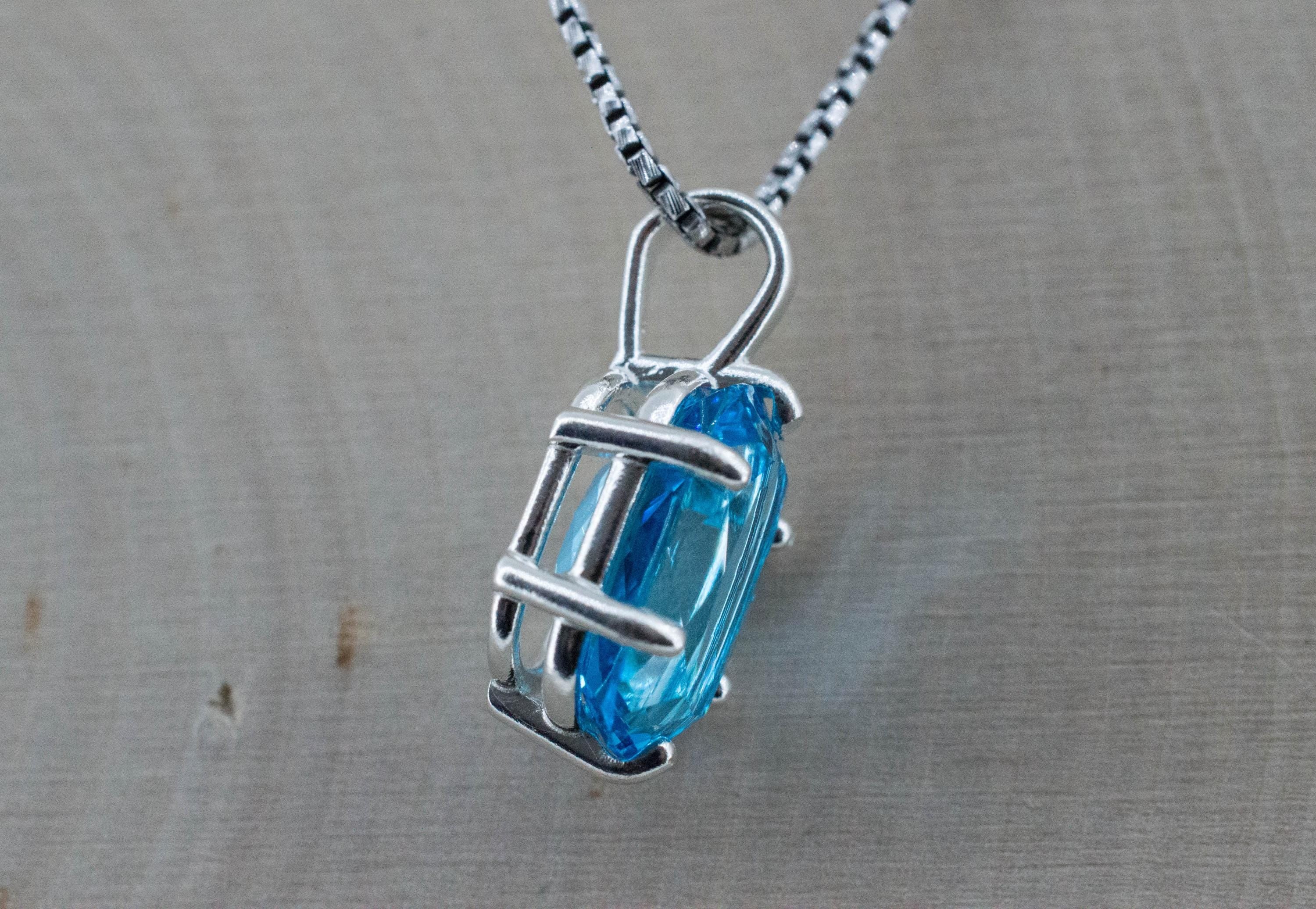 Blue Topaz Pendant; Genuine Brazil Topaz; 7.420cts - Mark Oliver Gems