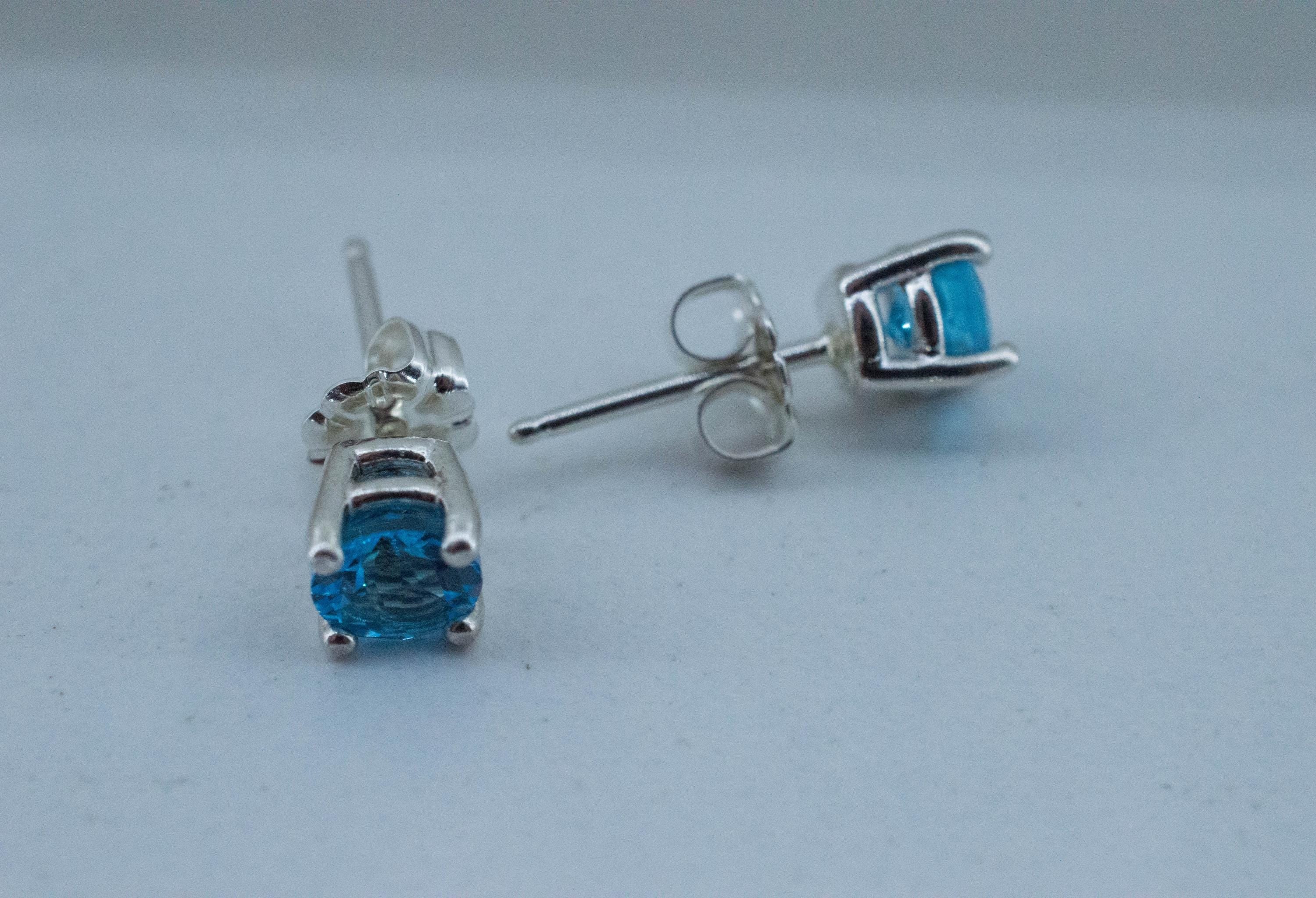 Blue Topaz Earrings; Natural Brazil Topaz; 1.180cts - Mark Oliver Gems