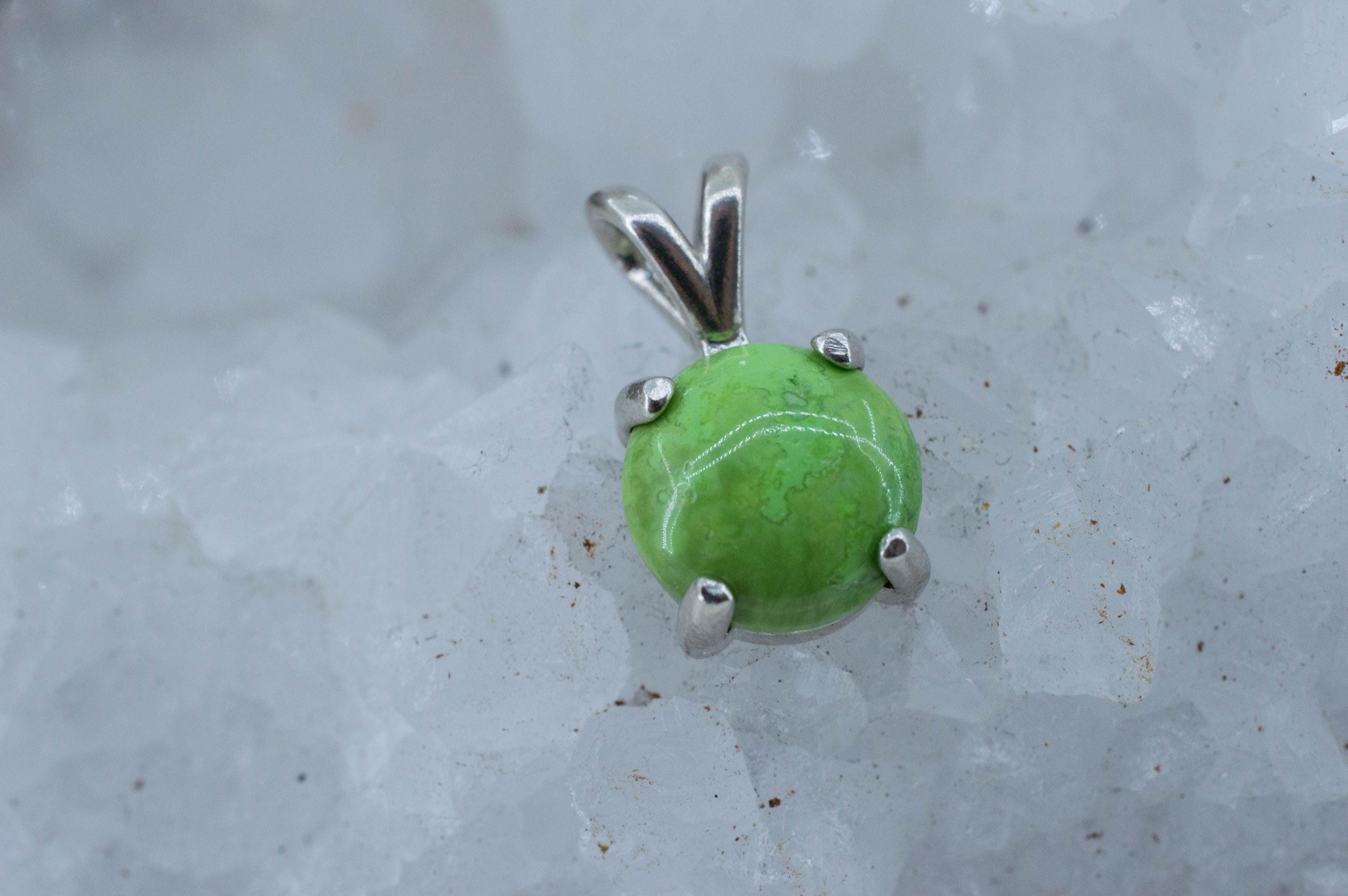 Gaspetite Pendant; Natural Untreated Australian Gaspeite; 3.025cts - Mark Oliver Gems