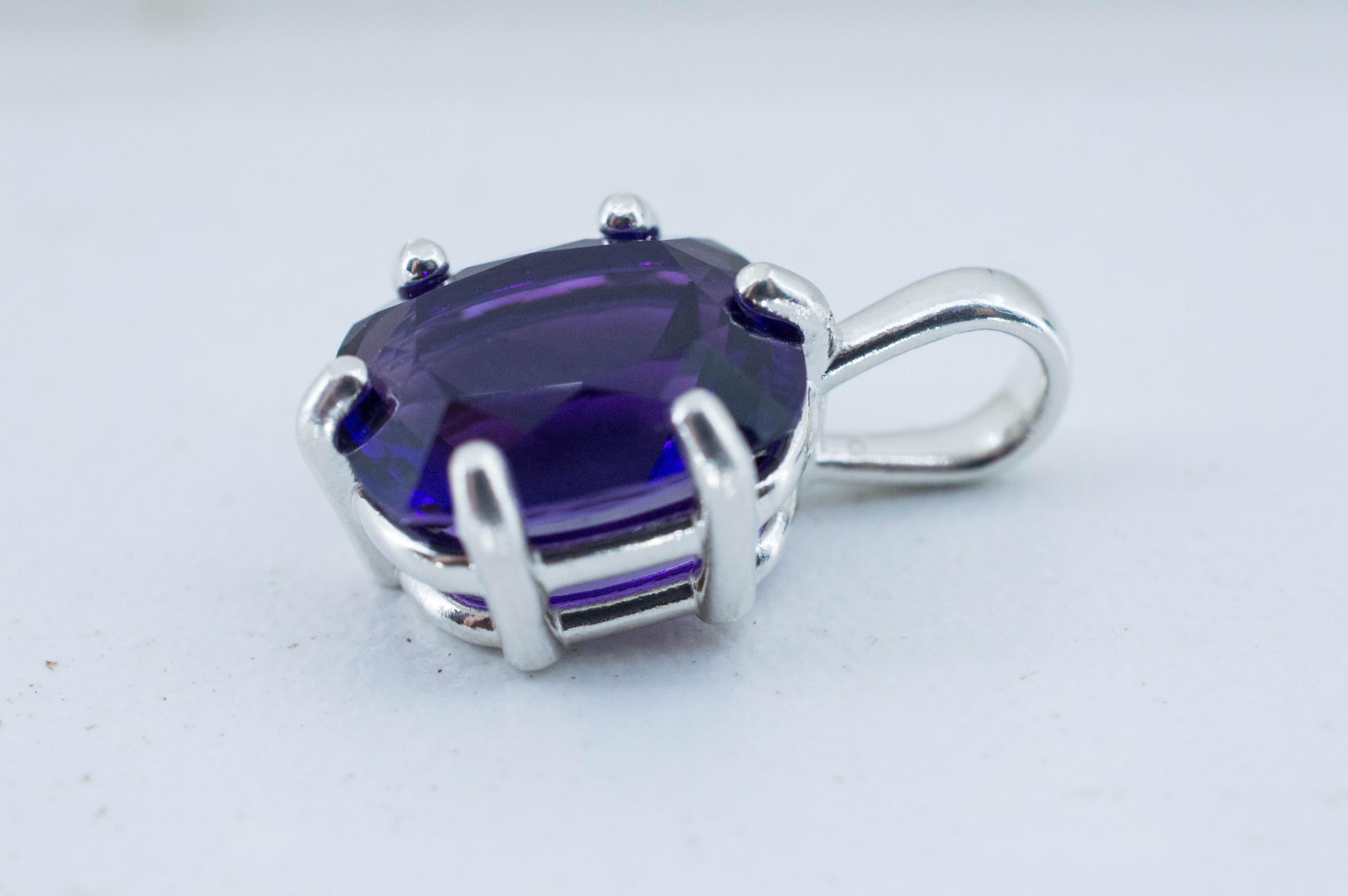 Amethyst Pendant, Natural Untreated Uruguay Amethyst; 4.470cts - Mark Oliver Gems