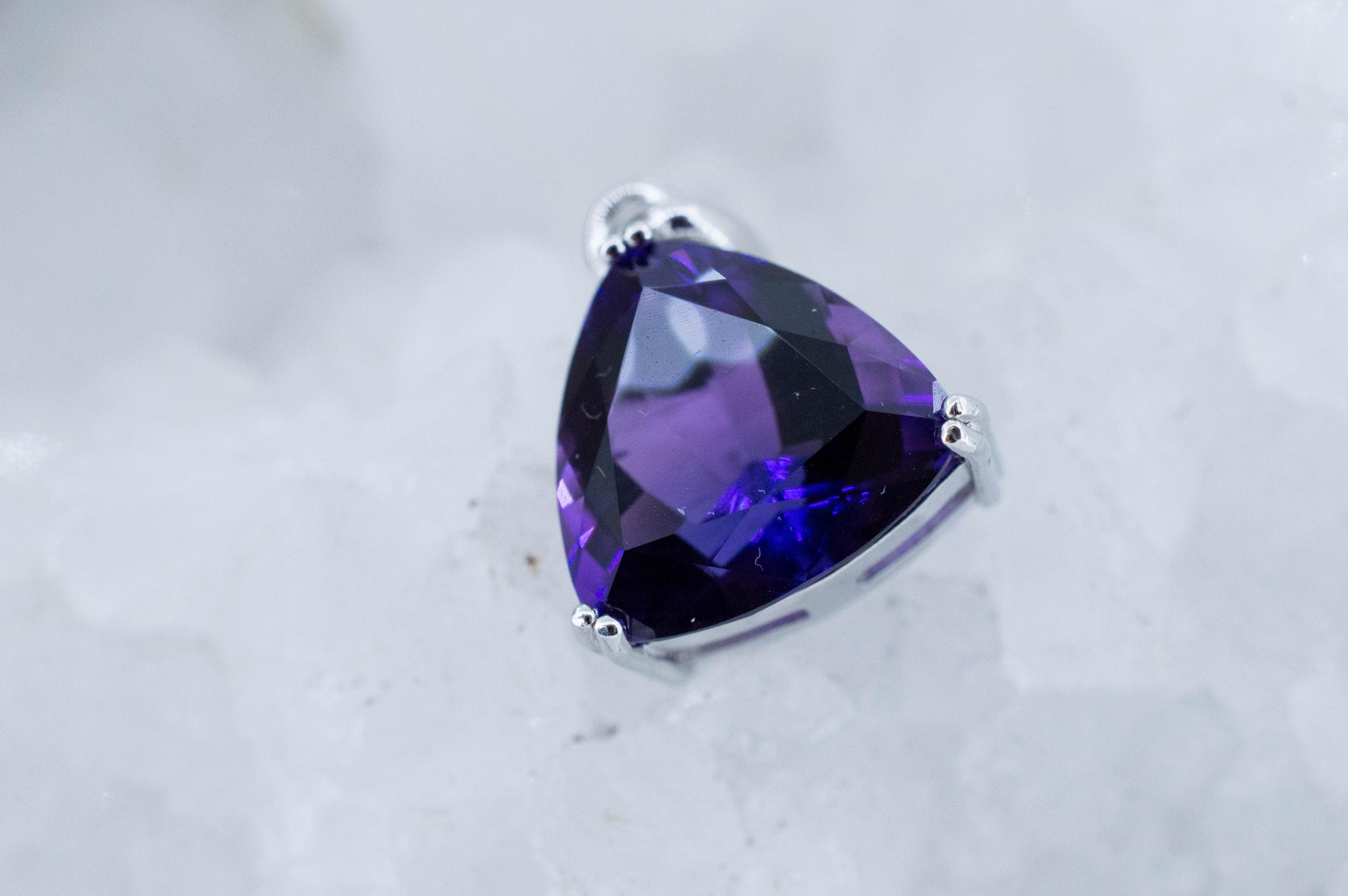 Amethyst Pendant, Natural Untreated Uruguay Amethyst; 5.065cts - Mark Oliver Gems