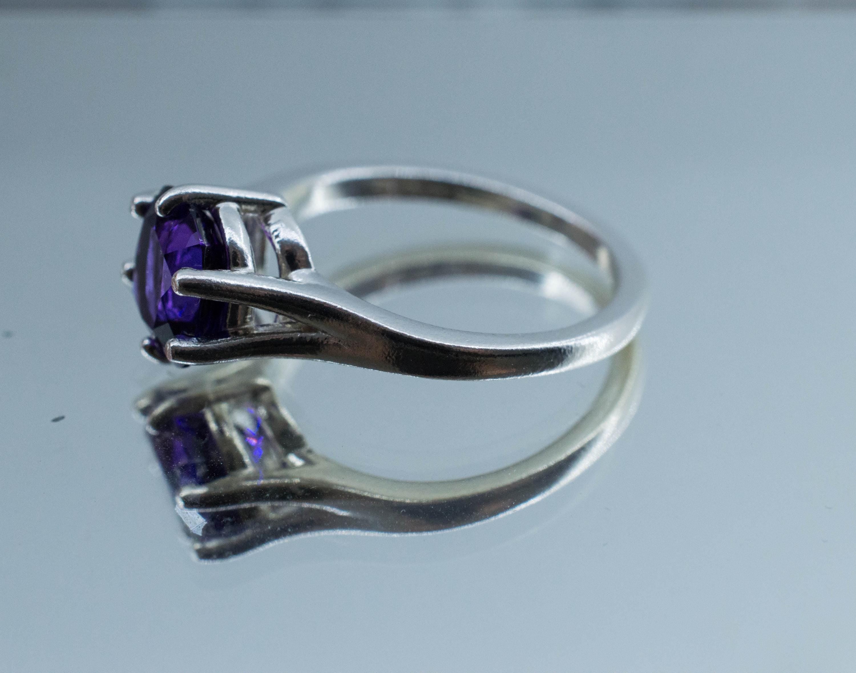 Amethyst Ring; Natural Untreated Uruguay Amethyst; 1.830cts - Mark Oliver Gems