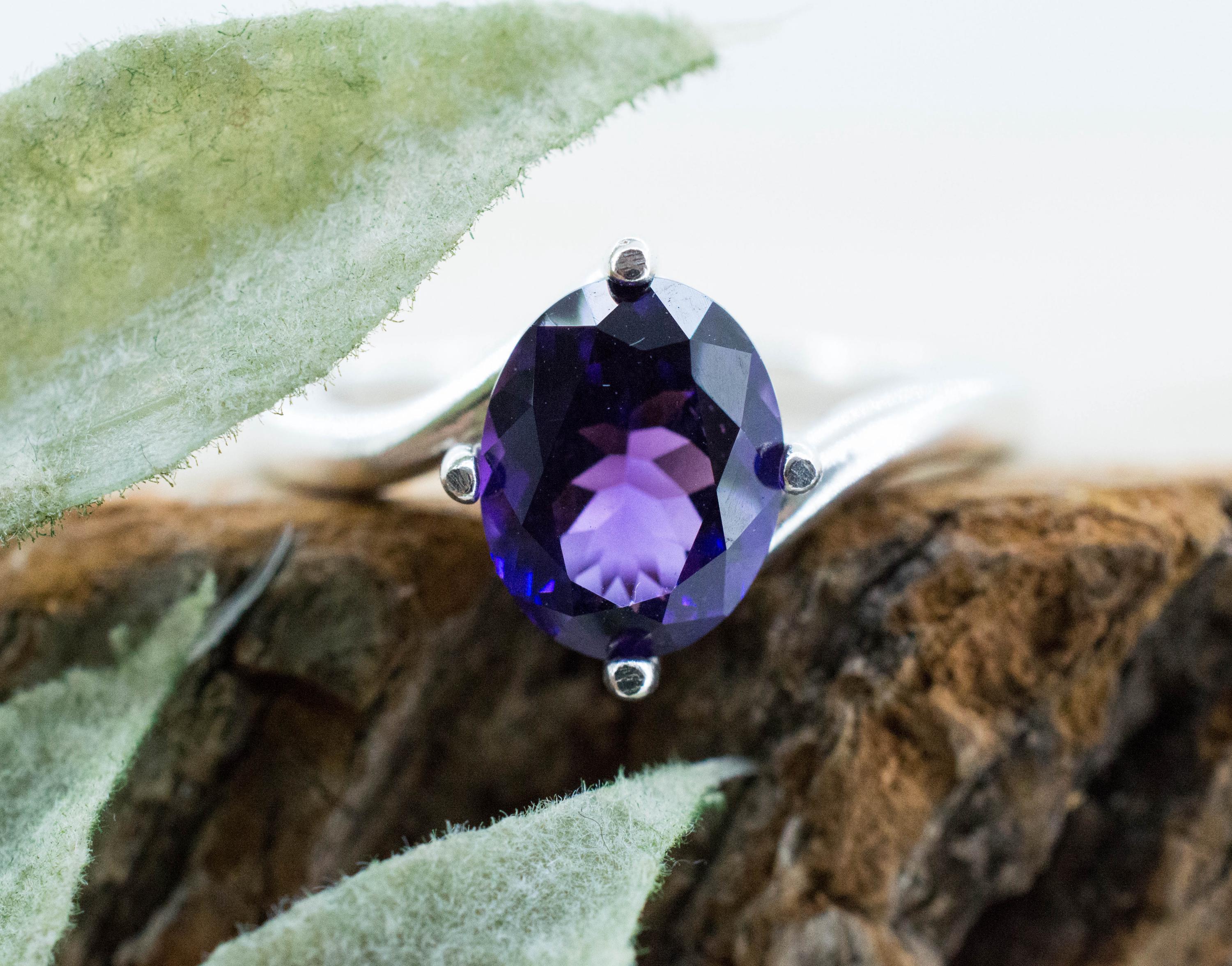 Amethyst Ring; Natural Untreated Uruguay Amethyst; 1.665cts - Mark Oliver Gems