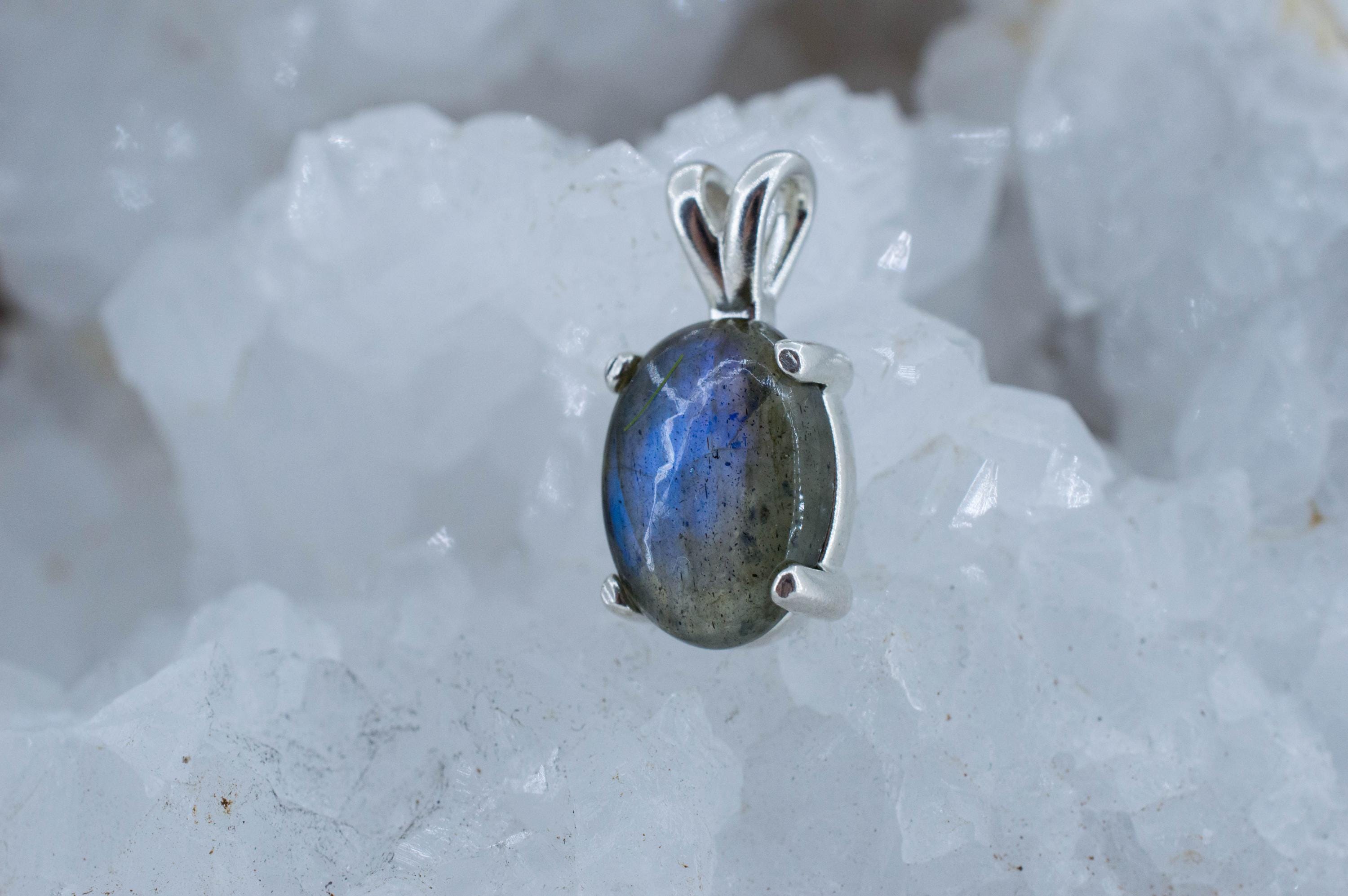 Labradorite Pendant; Natural Untreated Madagascar Labradorite; 4.590cts - Mark Oliver Gems