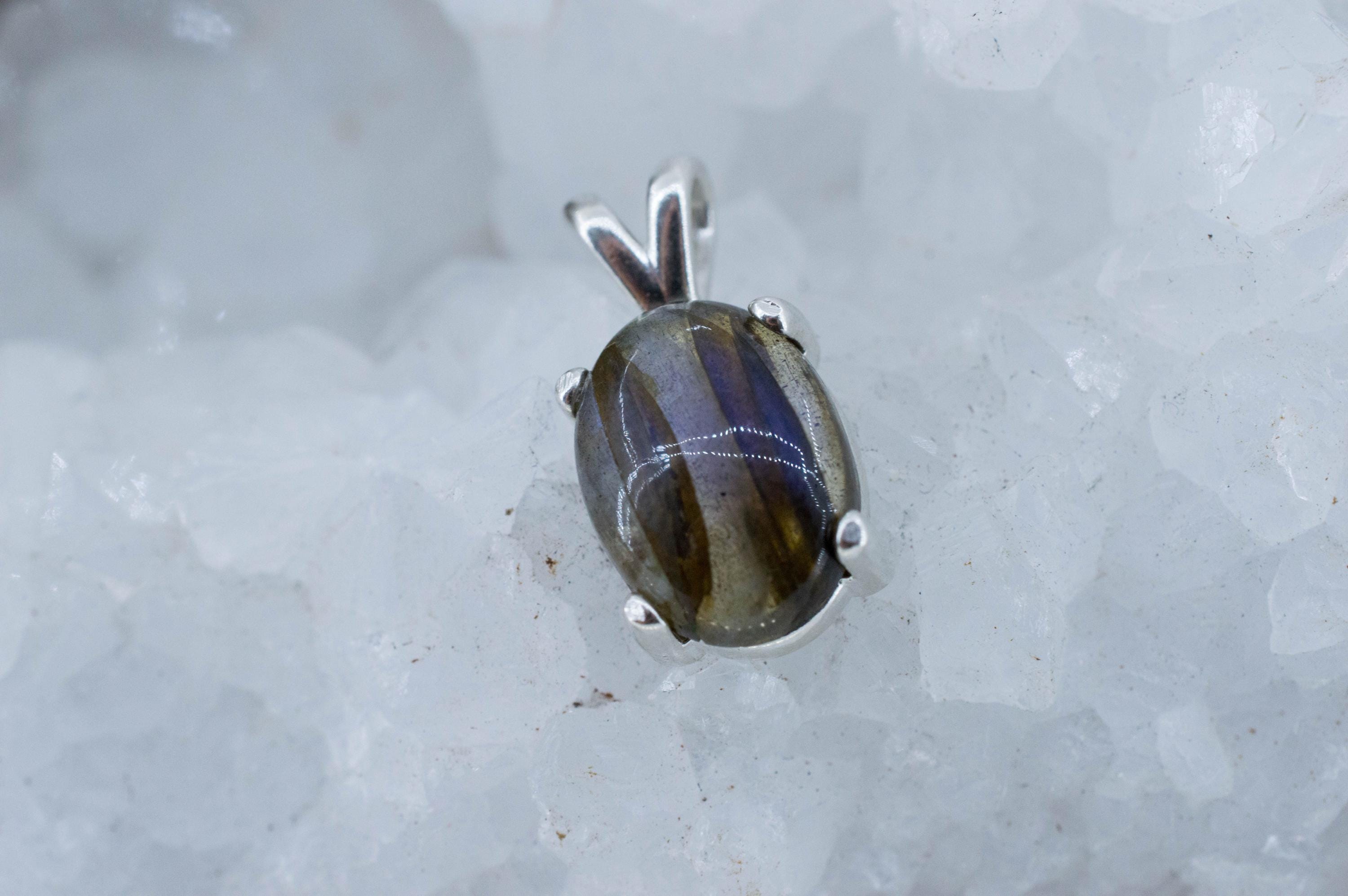 Labradorite Pendant; Natural Untreated Madagascar Labradorite; 4.960cts - Mark Oliver Gems