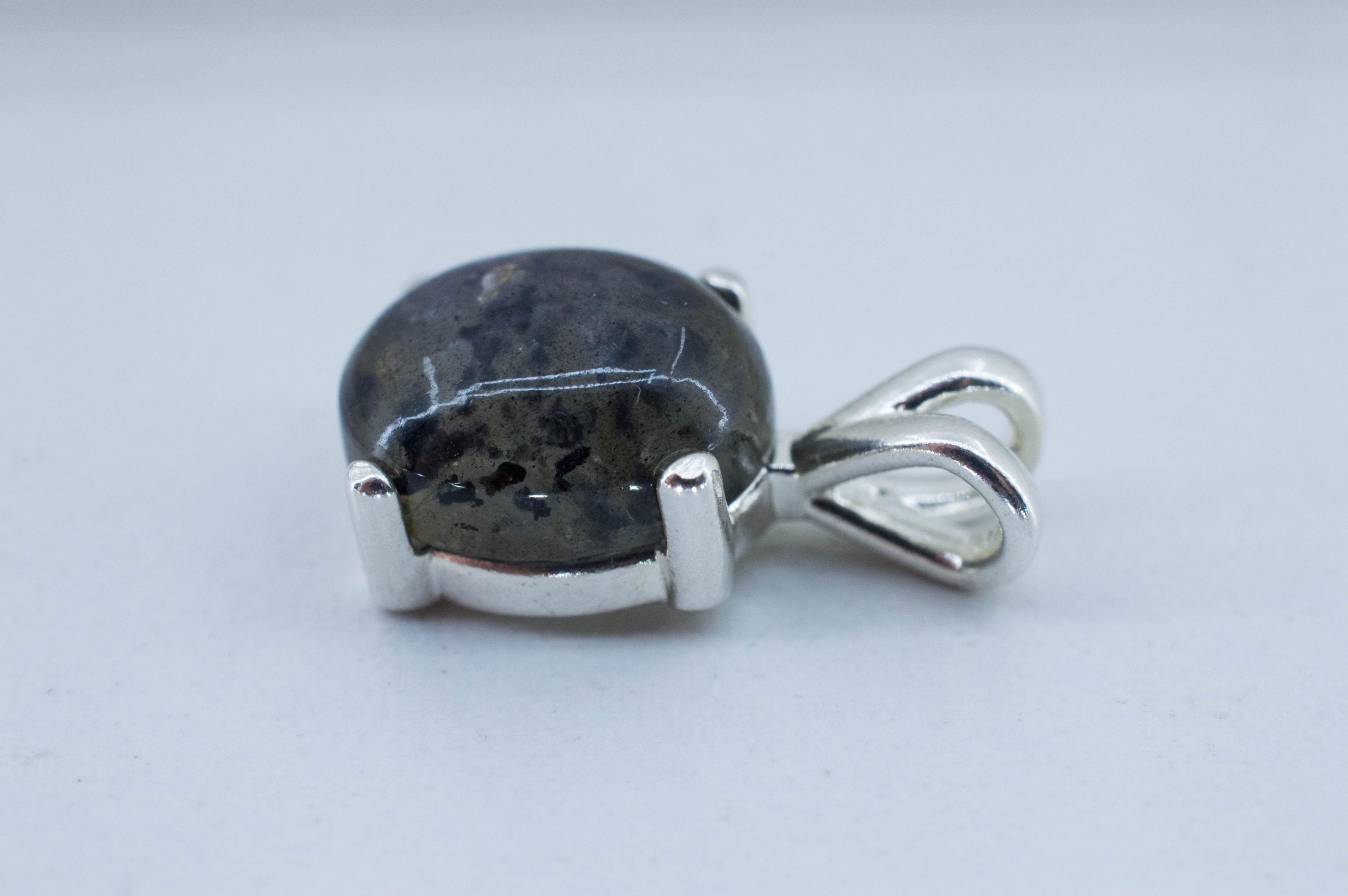 Labradorite Pendant; Natural Untreated Madagascar Labradorite; 5.380cts - Mark Oliver Gems
