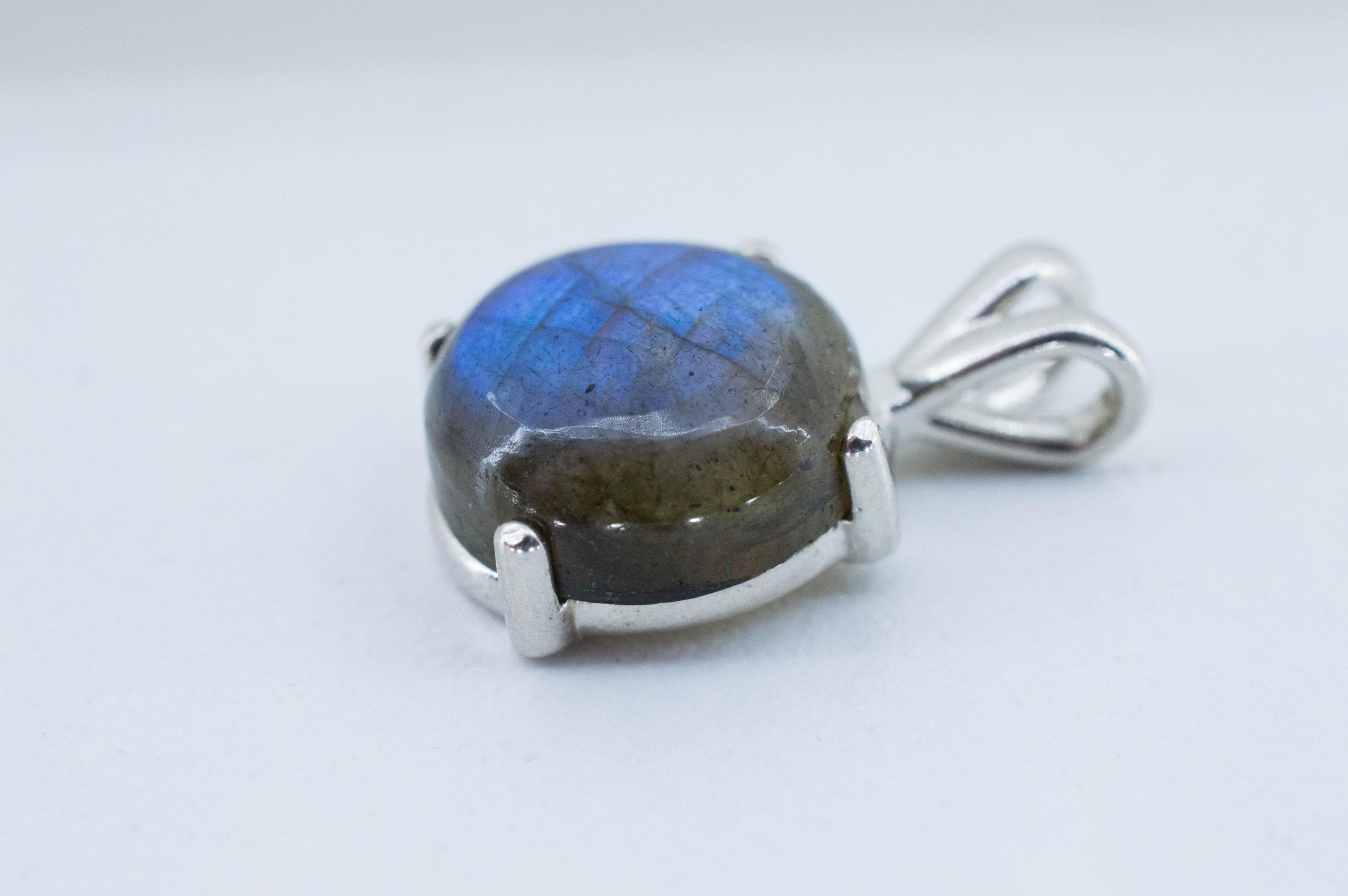 Labradorite Pendant; Natural Untreated Madagascar Labradorite; 7.450cts - Mark Oliver Gems