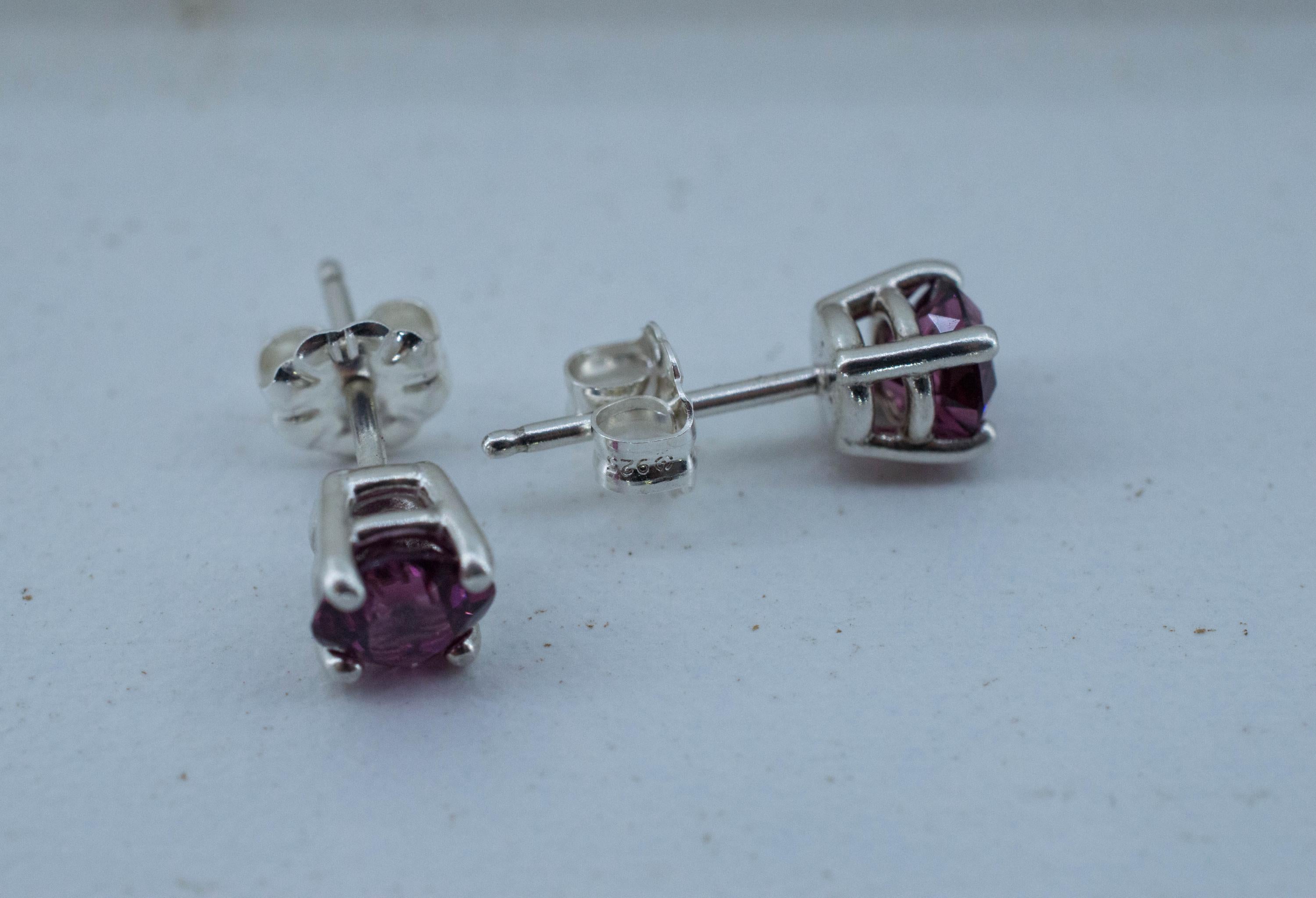 Cranberry Garnet Earrings, Natural Untreated Tanzanian Rhodolite Garnet; 1.350cts - Mark Oliver Gems