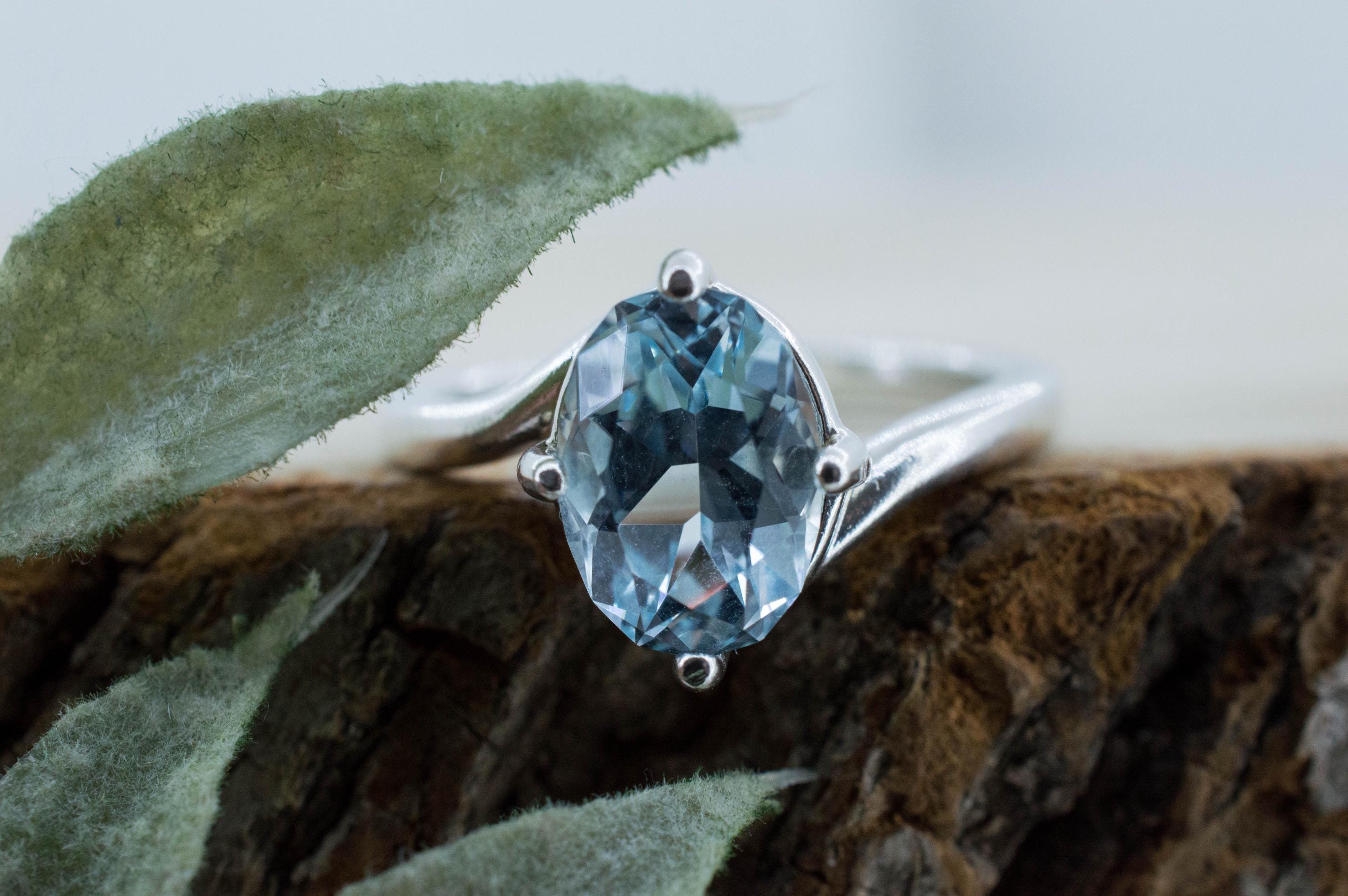 Blue Topaz Ring; Natural Untreated Ukraine Topaz; 2.750cts - Mark Oliver Gems