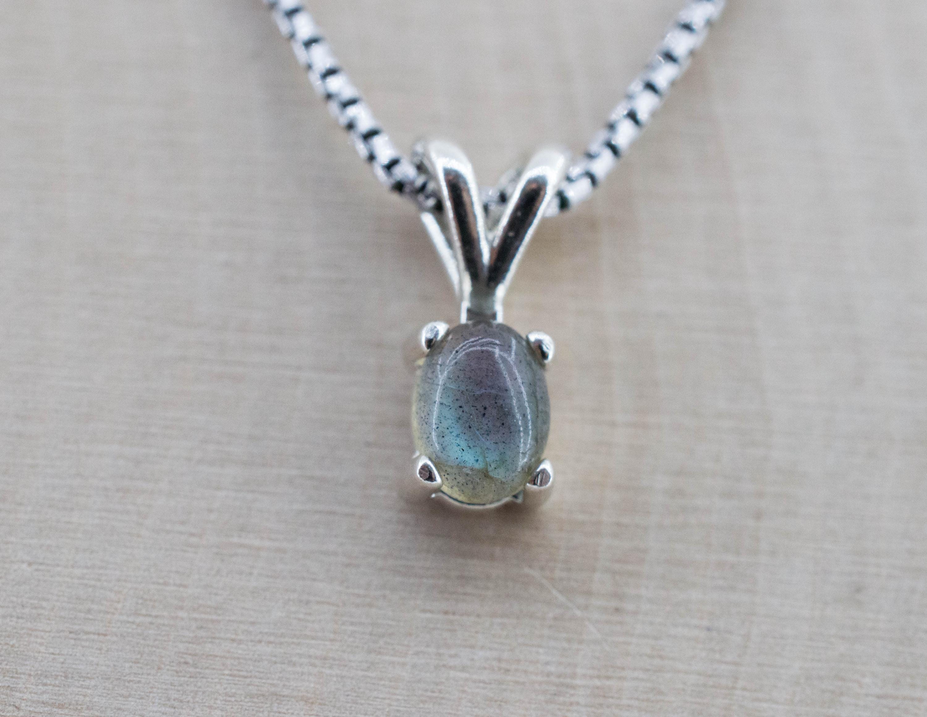 Labradorite Pendant; Natural Untreated Madagascar Labradorite; 0.875cts - Mark Oliver Gems