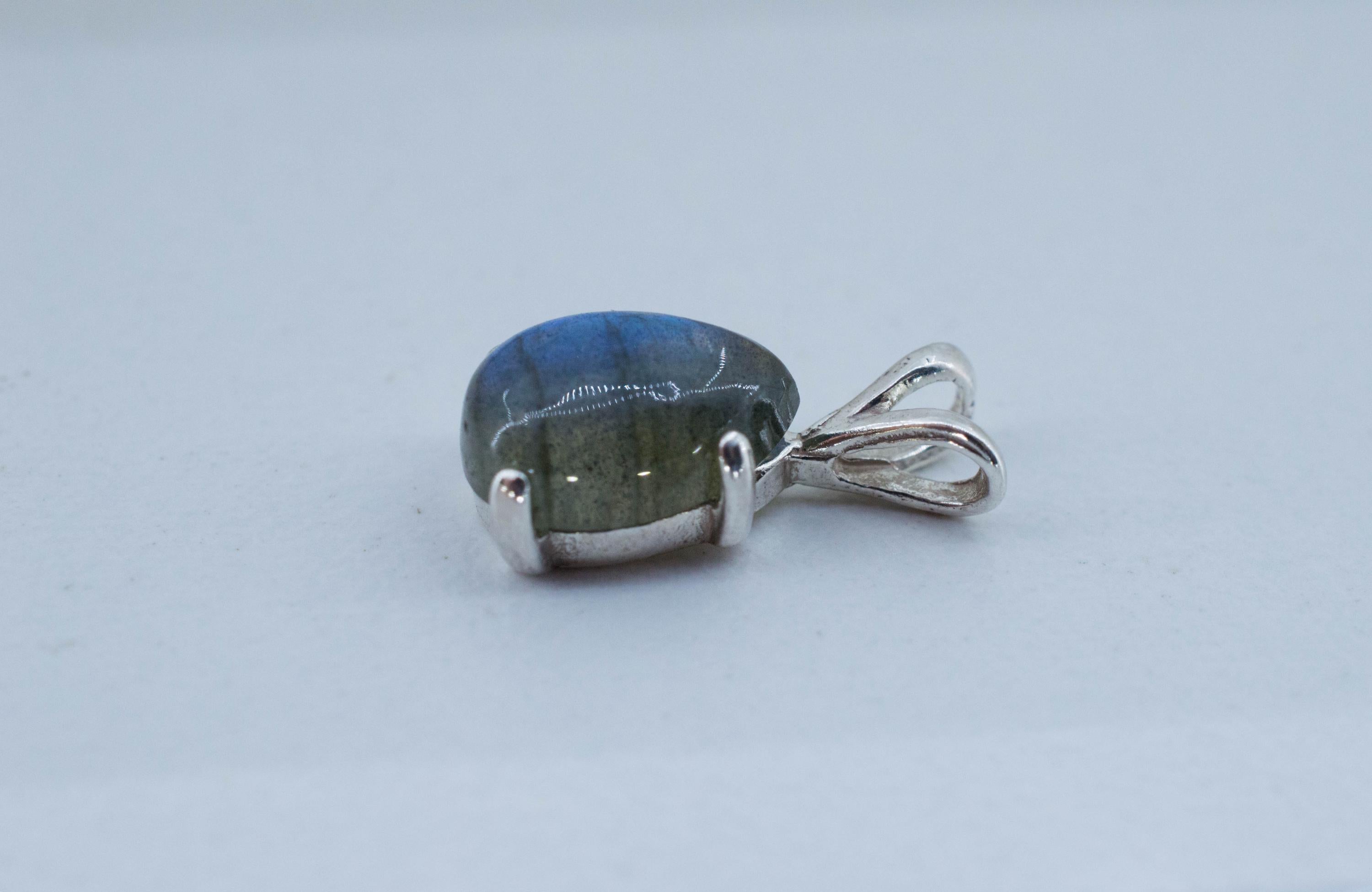 Labradorite Pendant; Natural Untreated Madagascar Labradorite; 2.110cts - Mark Oliver Gems