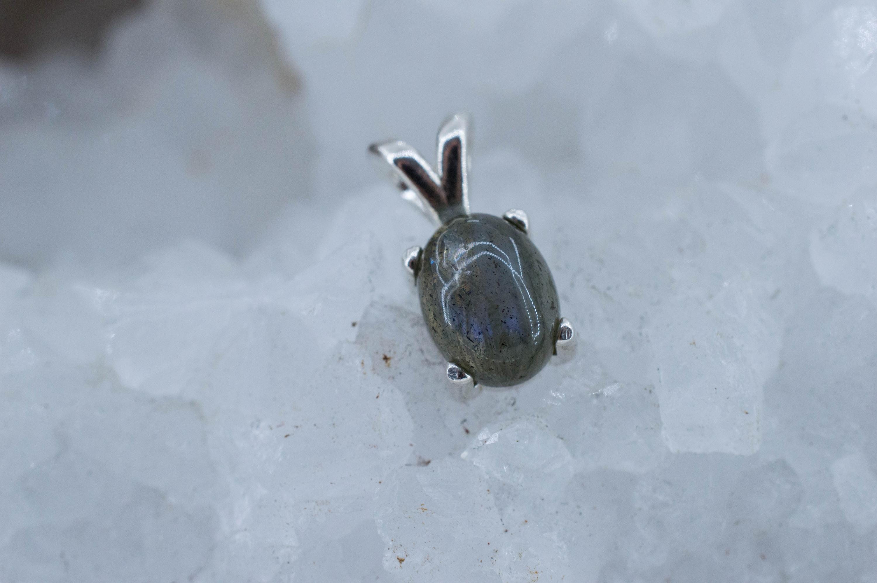 Labradorite Pendant; Natural Untreated Madagascar Labradorite; 2.460cts - Mark Oliver Gems