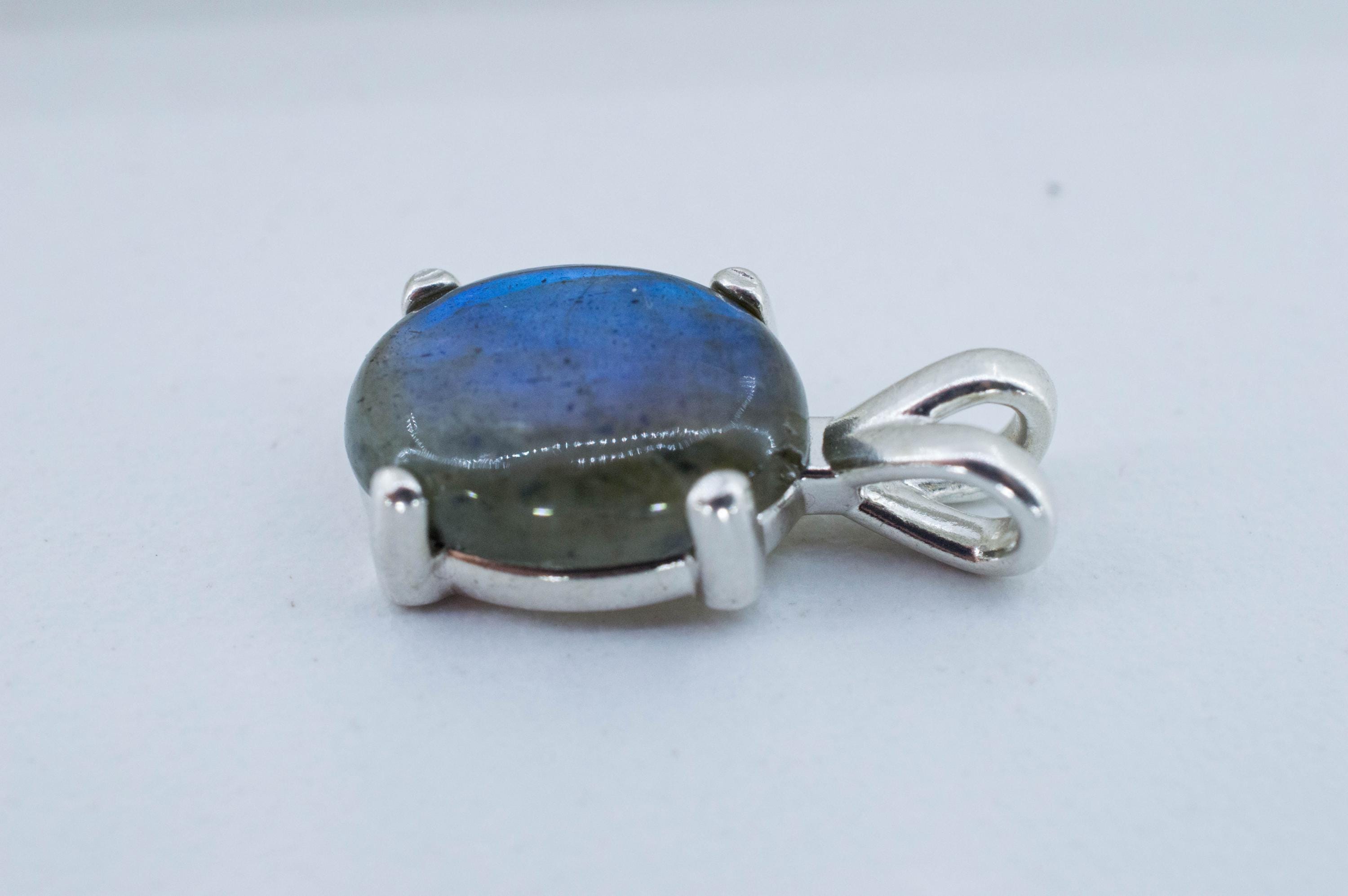 Labradorite Pendant; Natural Untreated Madagascar Labradorite; 4.590cts - Mark Oliver Gems
