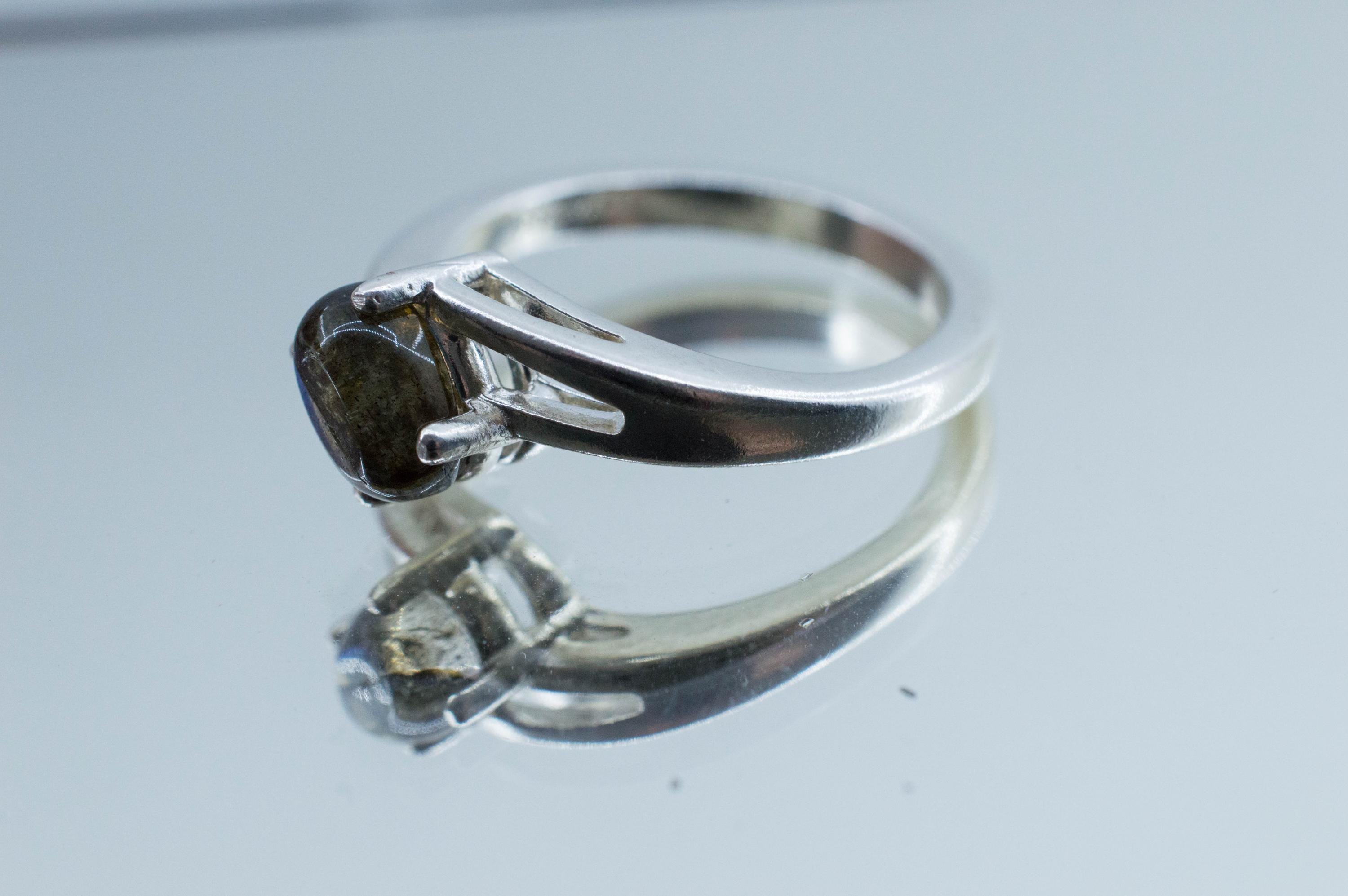 Labradorite Ring, Natural Untreated Madagascar Labradorite; 1.105cts - Mark Oliver Gems