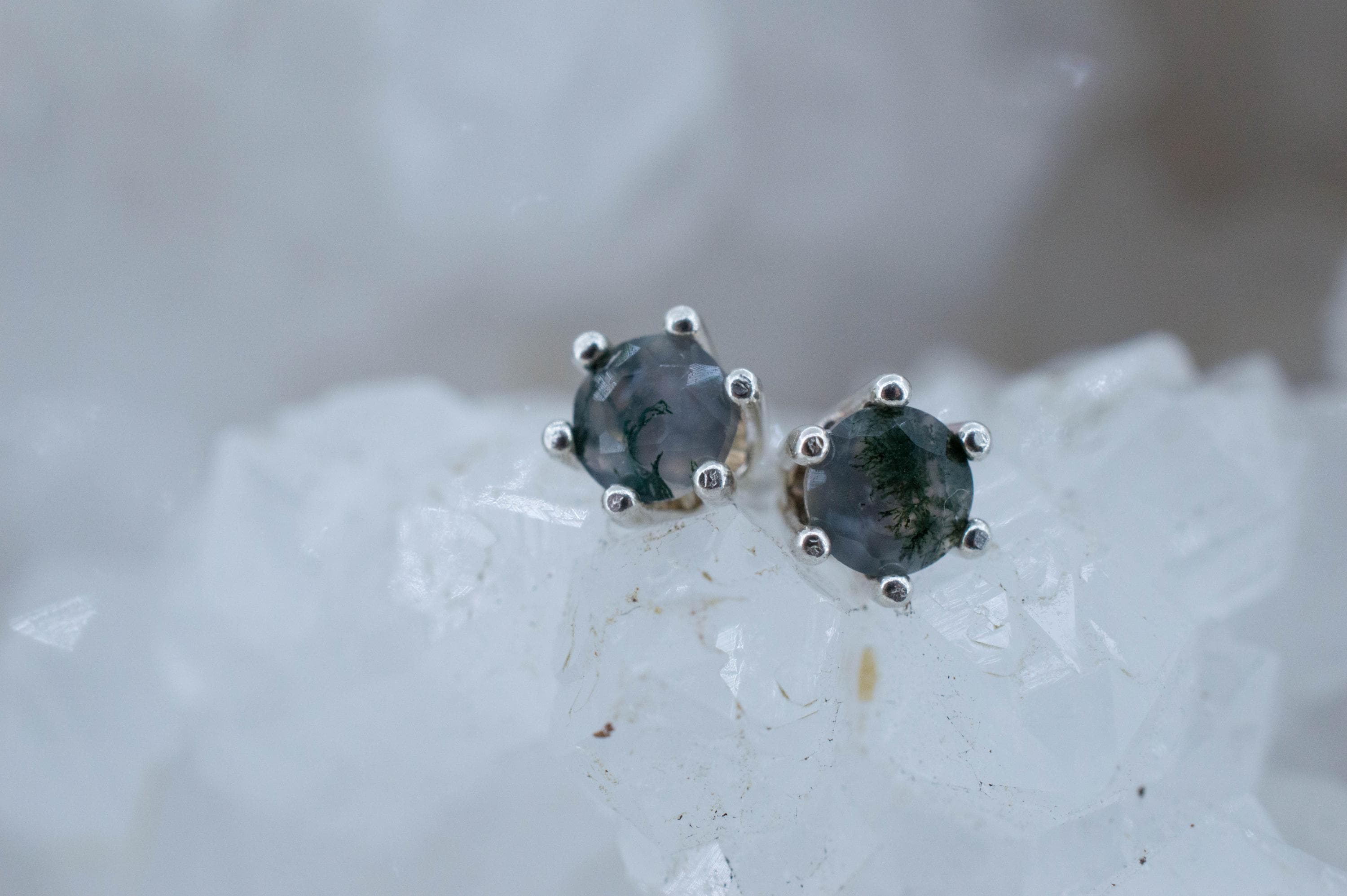 Green Moss Agate Earrings, Natural Untreated India Agate; 0.530cts