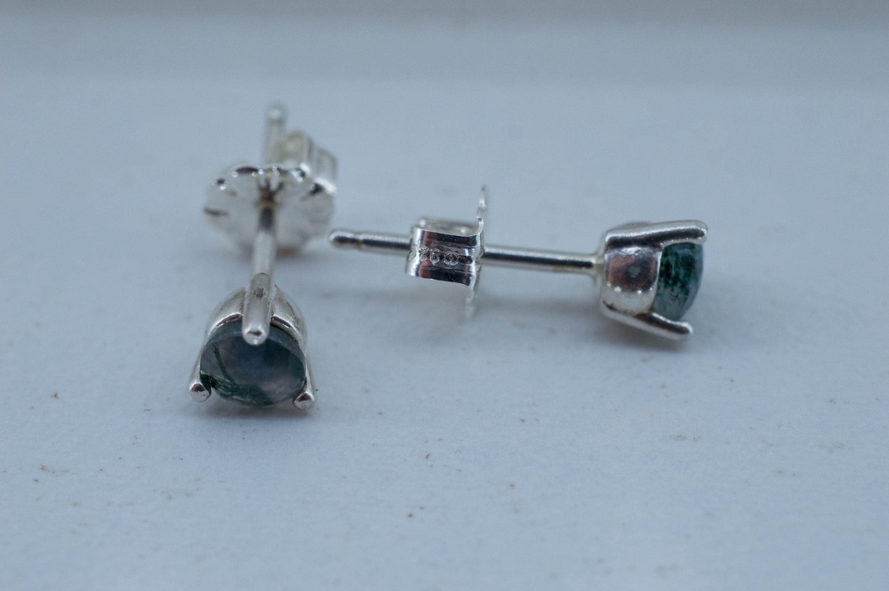 Green Moss Agate Earrings, Natural Untreated India Agate; 0.540cts