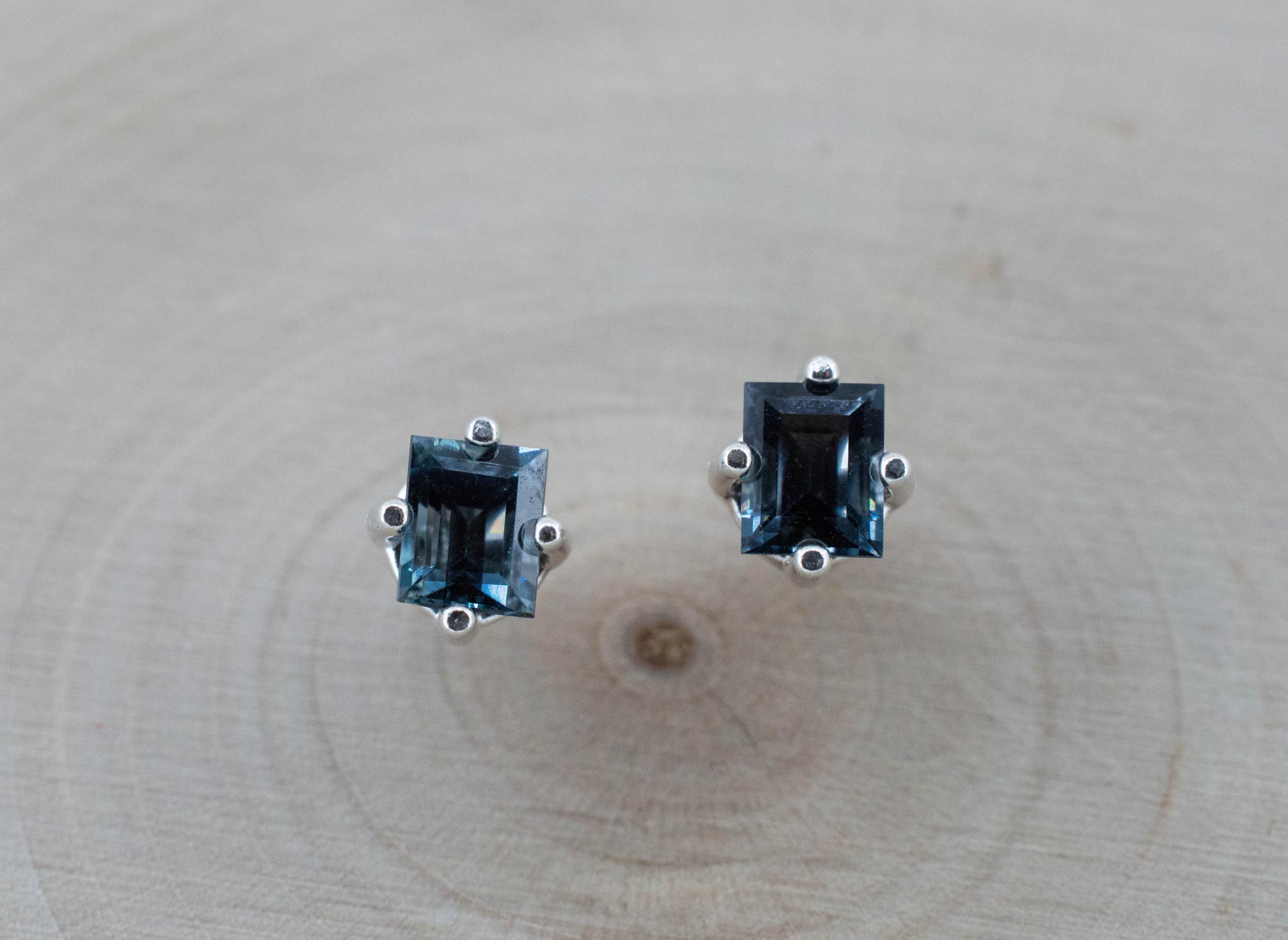 Gray Spinel Earrings; Natural Untreated Mozambique Spinel; 1.140cts